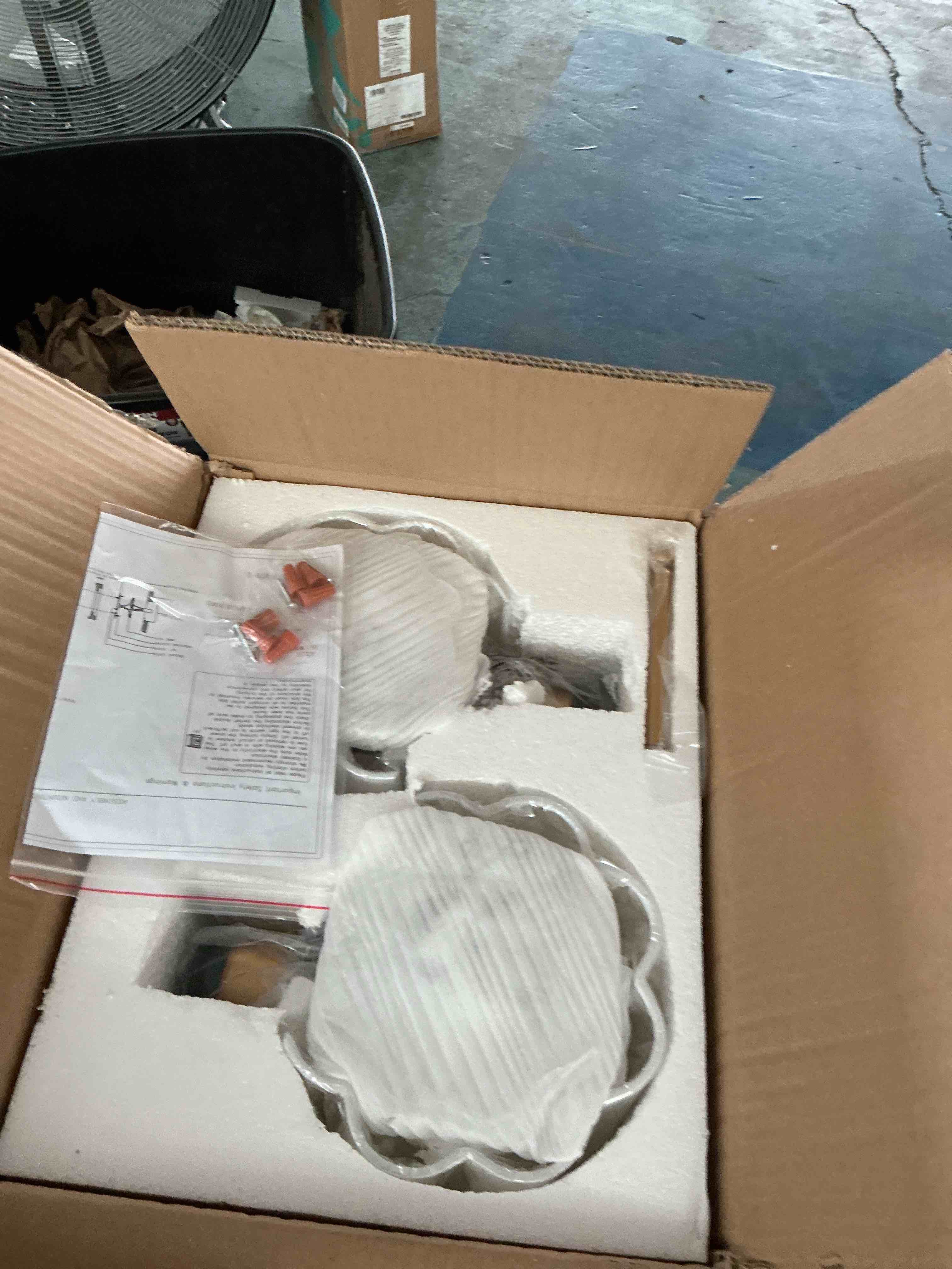 https://s3.amazonaws.com/lotting-images-prod/NonstopDeals/GRA3615321_1755794438325.jpeg
