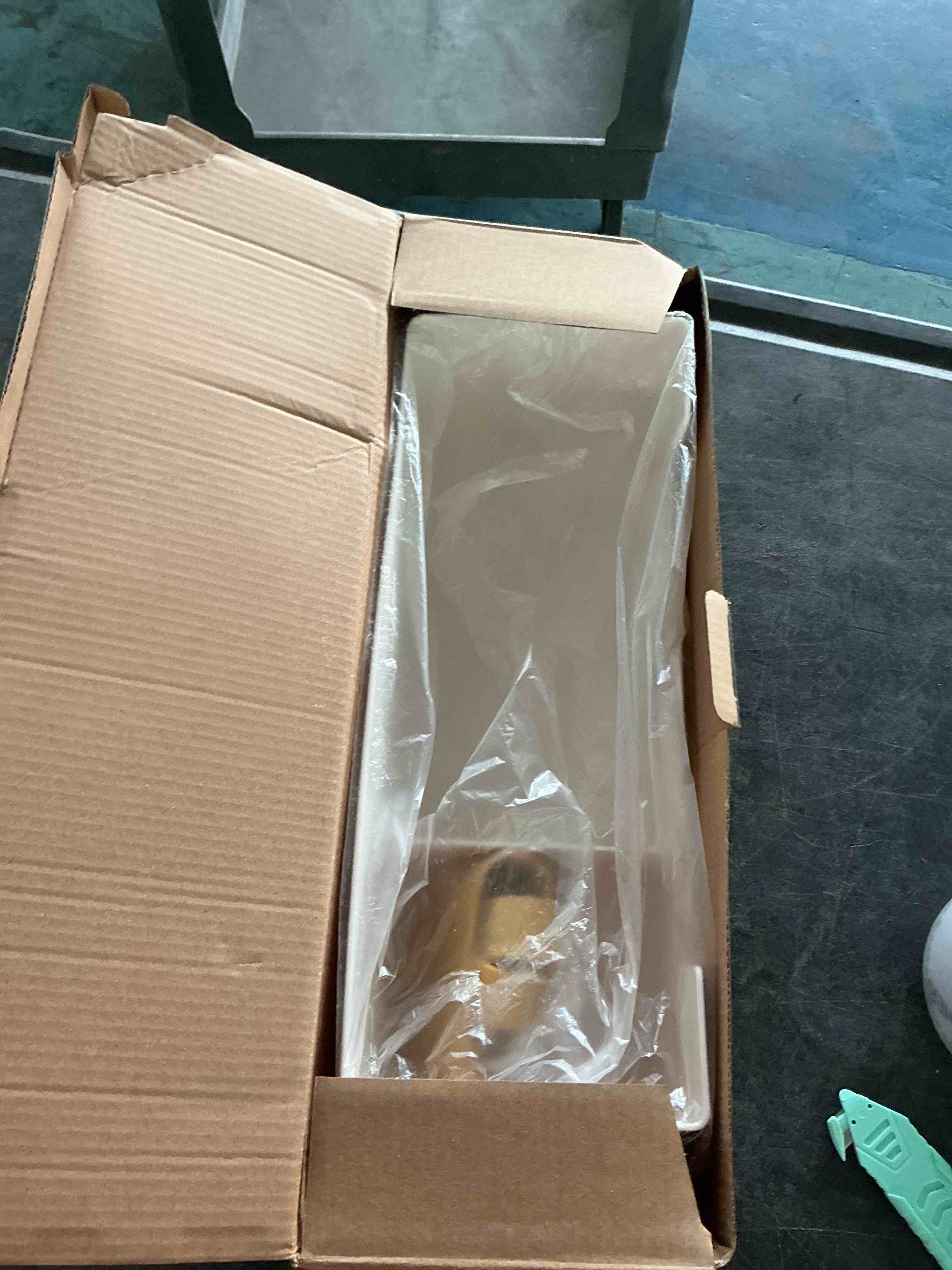 https://s3.amazonaws.com/lotting-images-prod/NonstopDeals/GRA3615433_1755871478309.jpeg