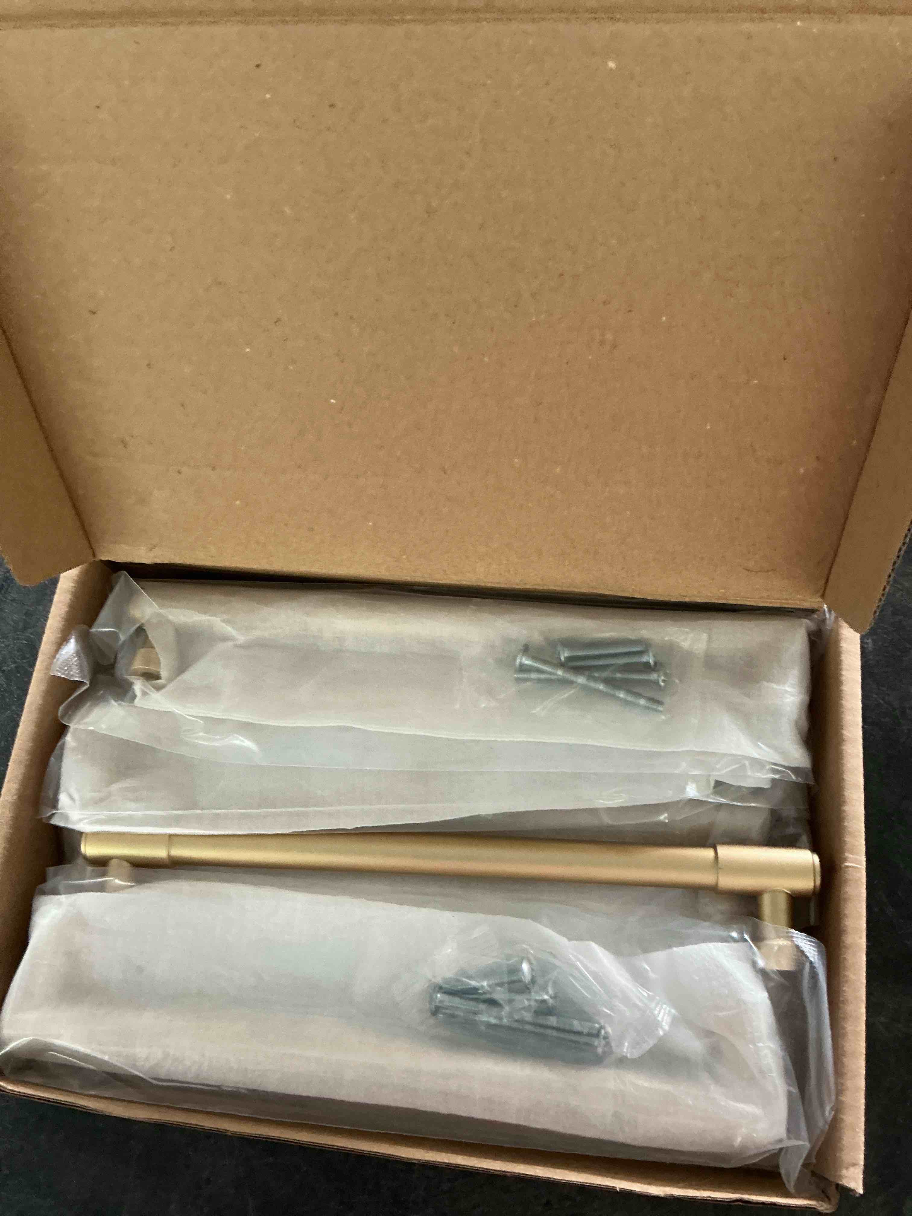 https://s3.amazonaws.com/lotting-images-prod/NonstopDeals/GRA3615451_1755874381413.jpeg