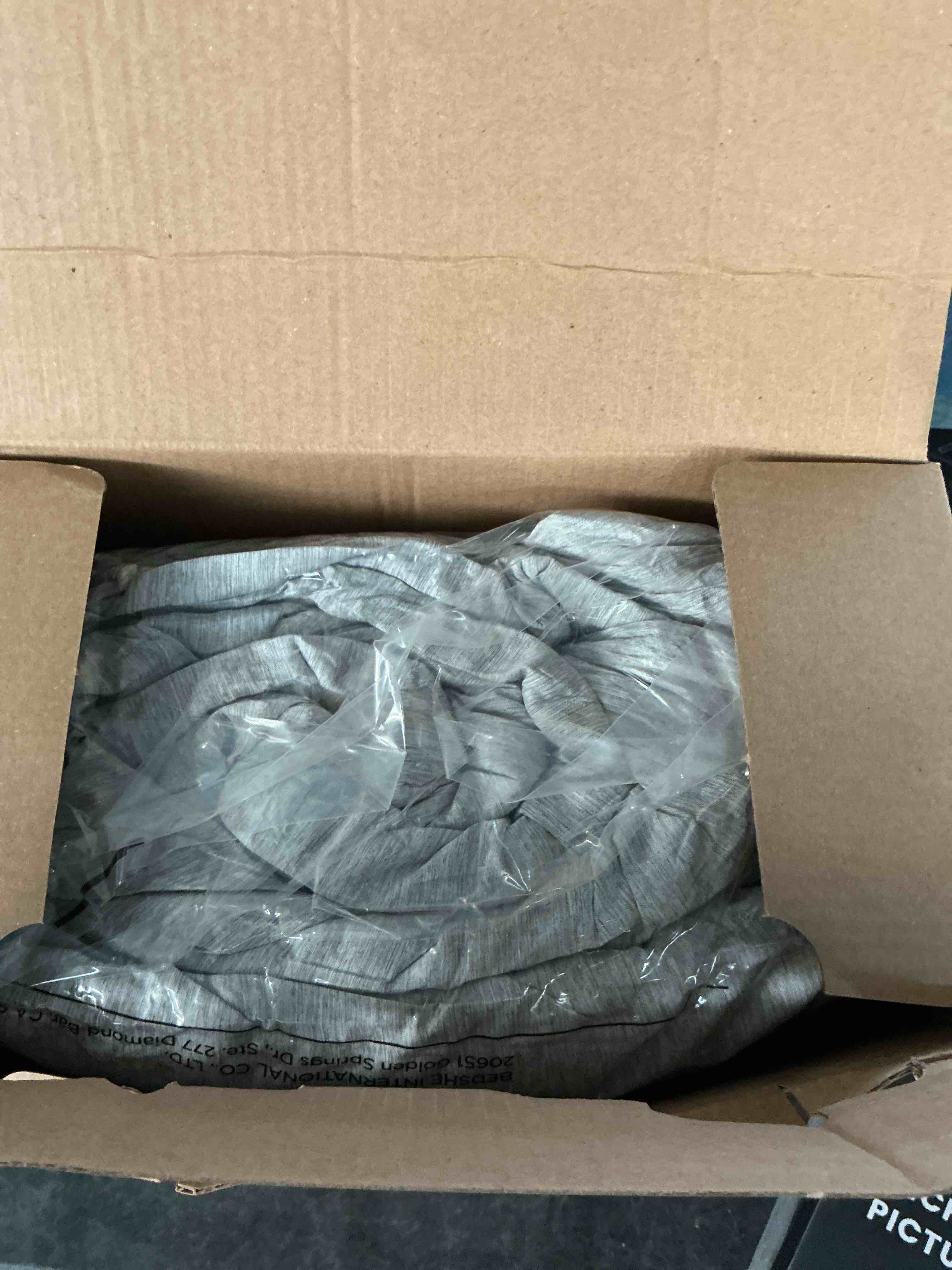https://s3.amazonaws.com/lotting-images-prod/NonstopDeals/GRA3615482_1755895968121.jpeg