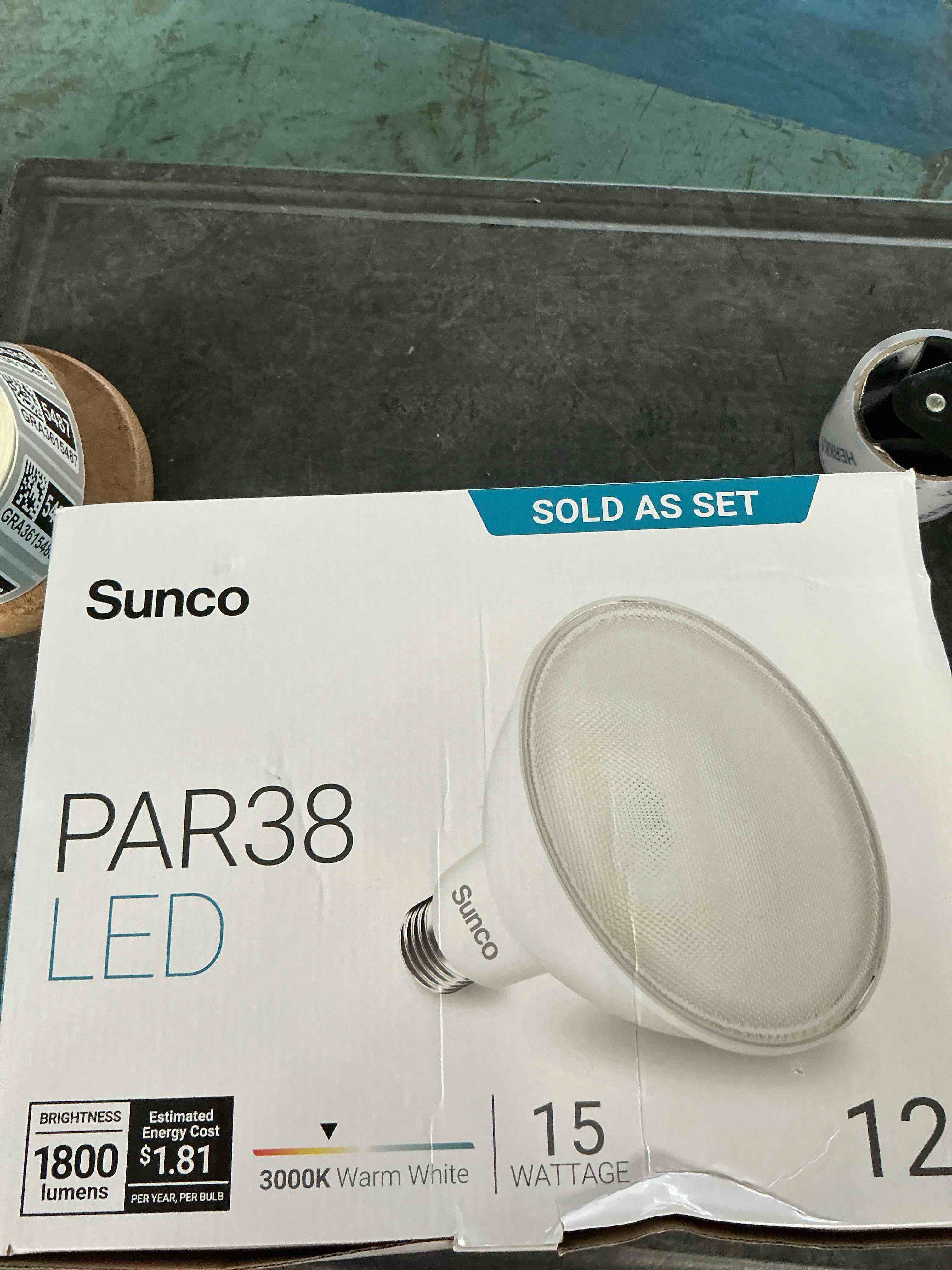 https://s3.amazonaws.com/lotting-images-prod/NonstopDeals/GRA3615484_1755896325270.jpeg