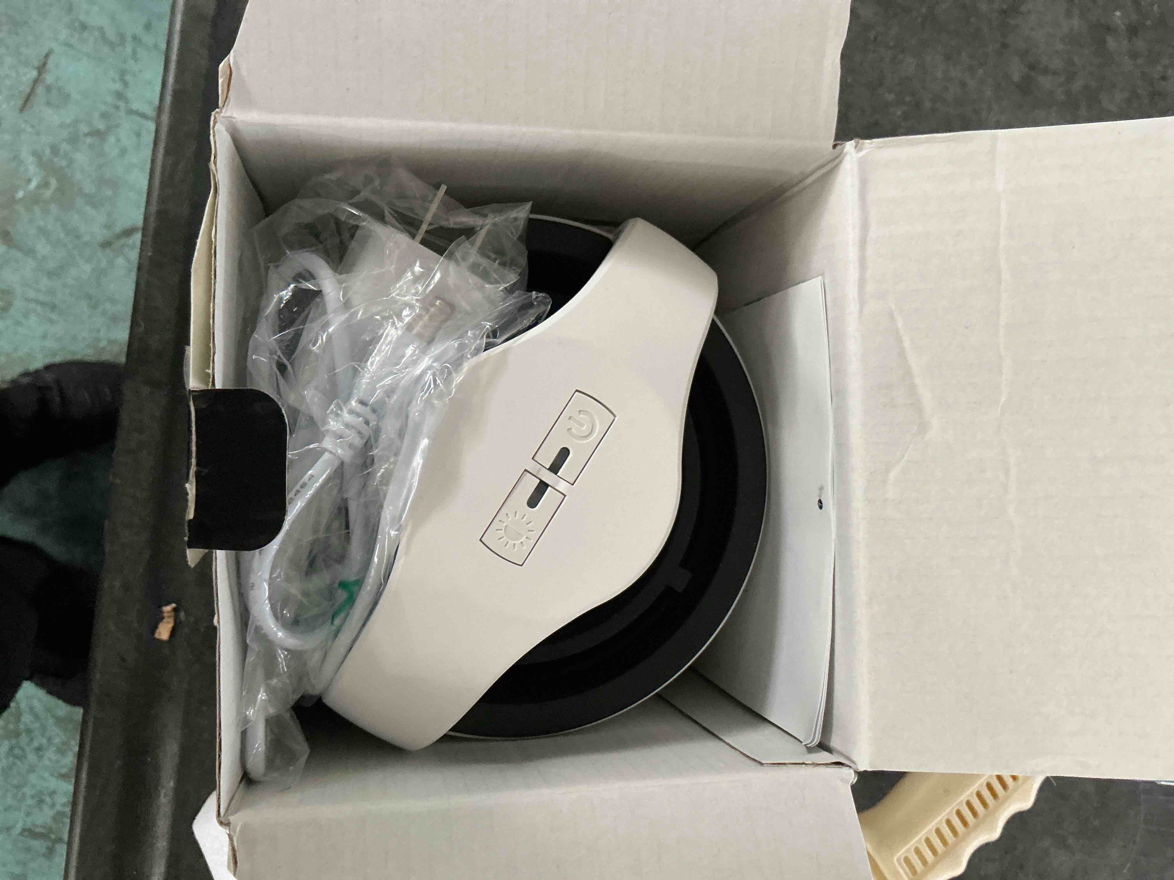 https://s3.amazonaws.com/lotting-images-prod/NonstopDeals/GRA3615507_1755899122055.jpeg