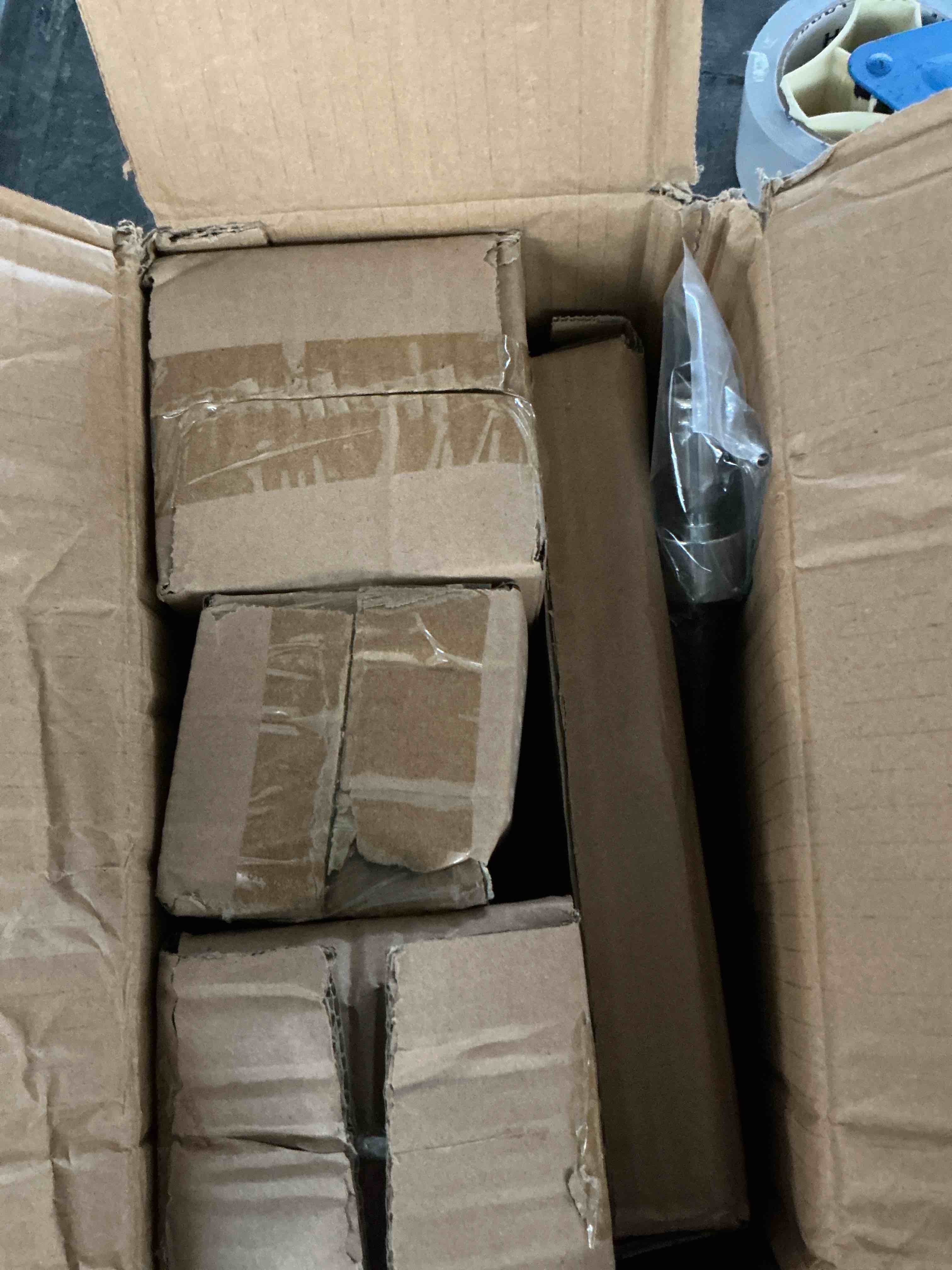https://s3.amazonaws.com/lotting-images-prod/NonstopDeals/GRA3615541_1755903824764.jpeg