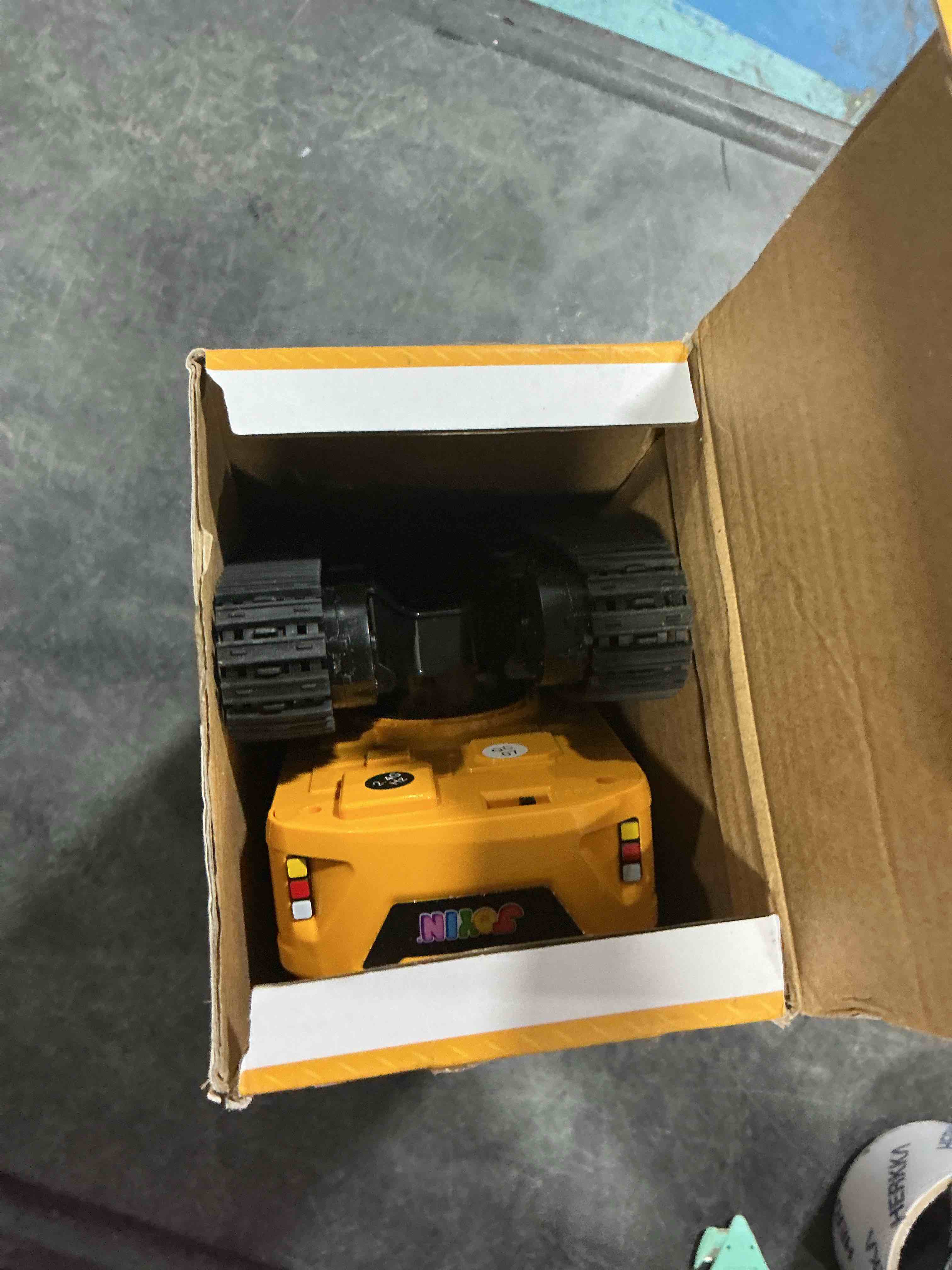 https://s3.amazonaws.com/lotting-images-prod/NonstopDeals/GRA3615609_1755910287386.jpeg