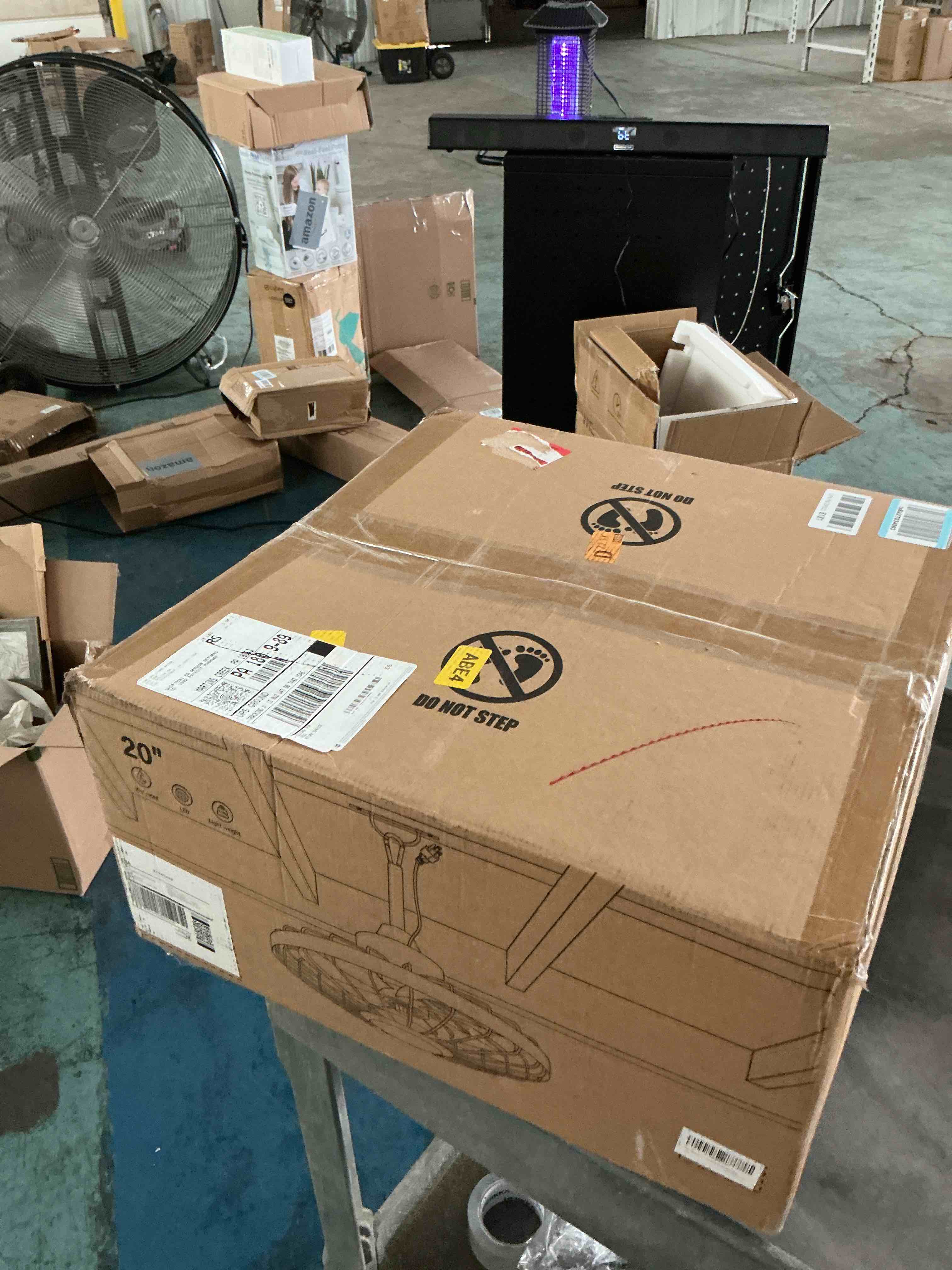 https://s3.amazonaws.com/lotting-images-prod/NonstopDeals/GRA3615667_1755968690066.jpeg