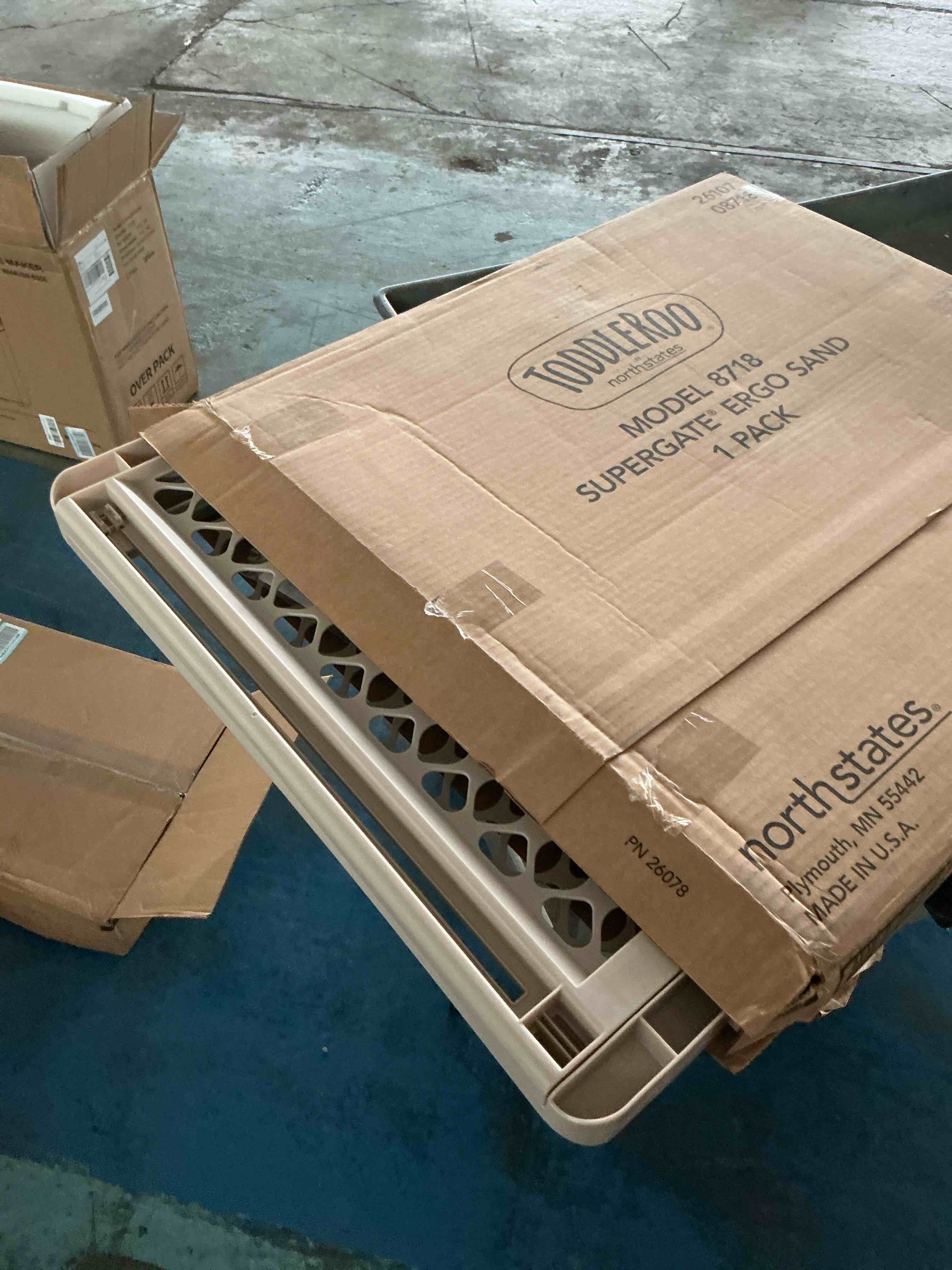 https://s3.amazonaws.com/lotting-images-prod/NonstopDeals/GRA3615671_1755969428156.jpeg