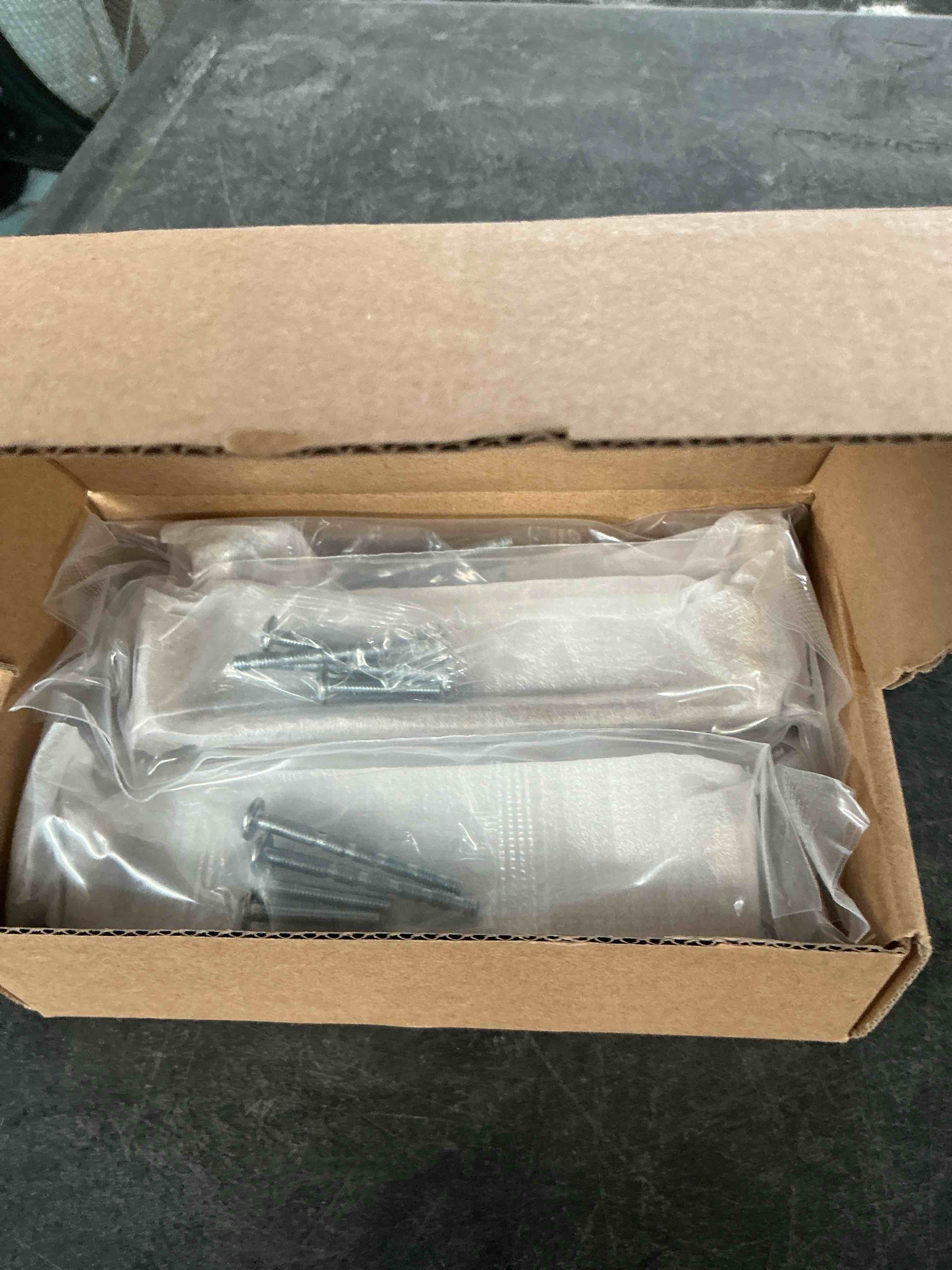 https://s3.amazonaws.com/lotting-images-prod/NonstopDeals/GRA3615805_1755980828845.jpeg