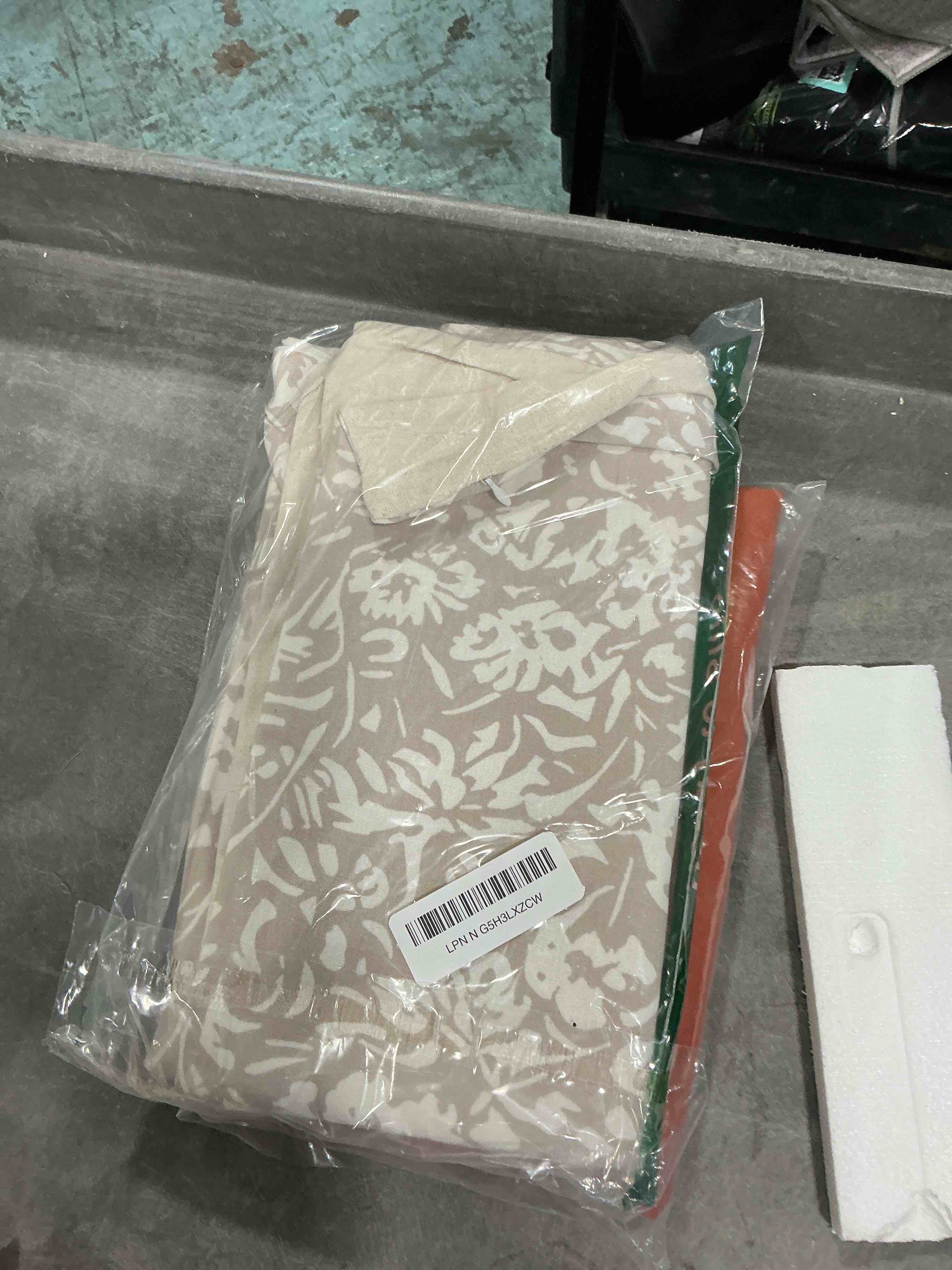 https://s3.amazonaws.com/lotting-images-prod/NonstopDeals/GRA3615817_1755992370356.jpeg