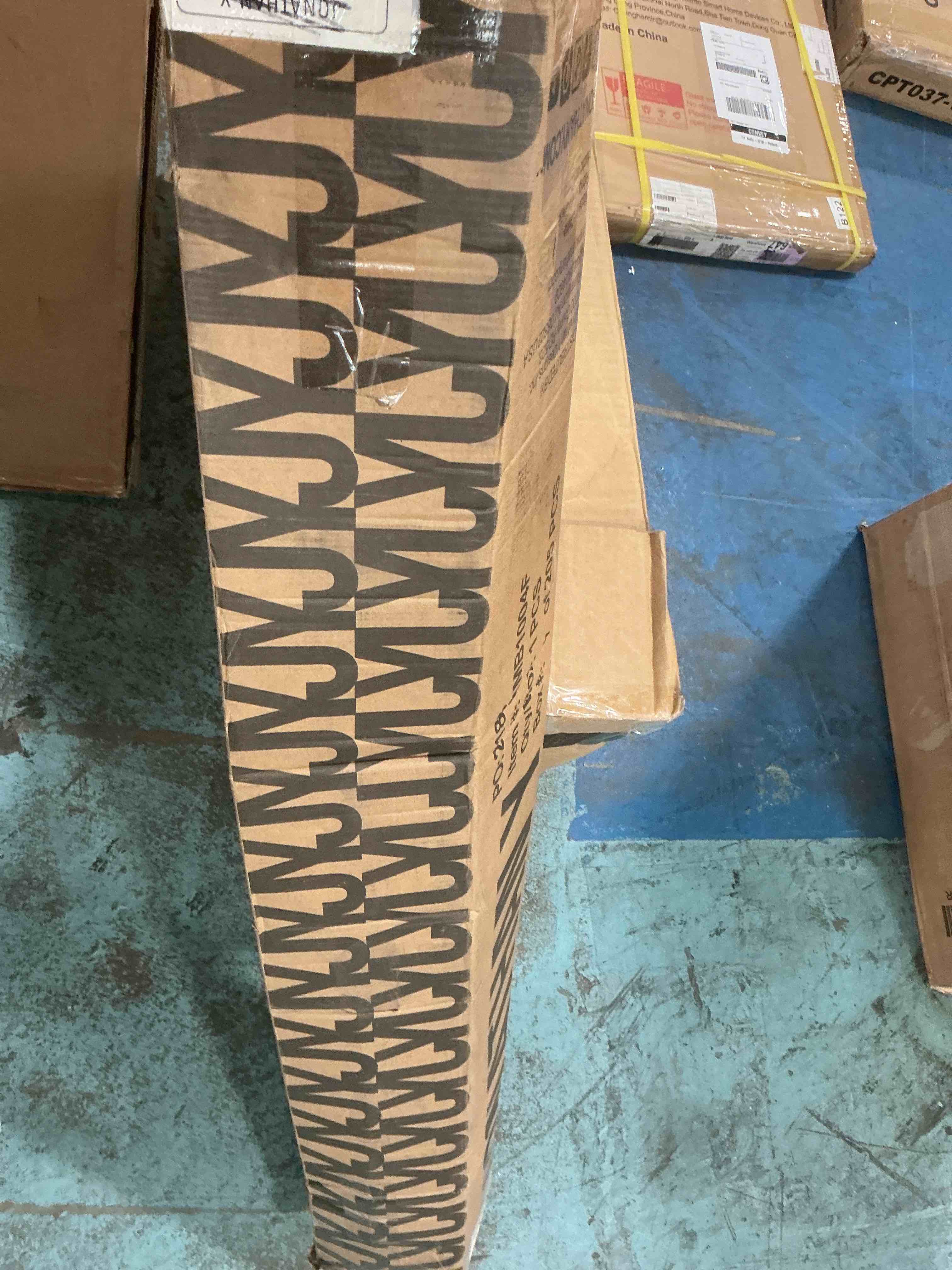 Condition photo showing New/Like New for jonathan y mariner 6.5 ft. beach umbrella, green/white striped with fringe, push-button tilt, upf 50+ sun protection and carrying bag for patio and pool, light brown wood-finish pole umb1003m