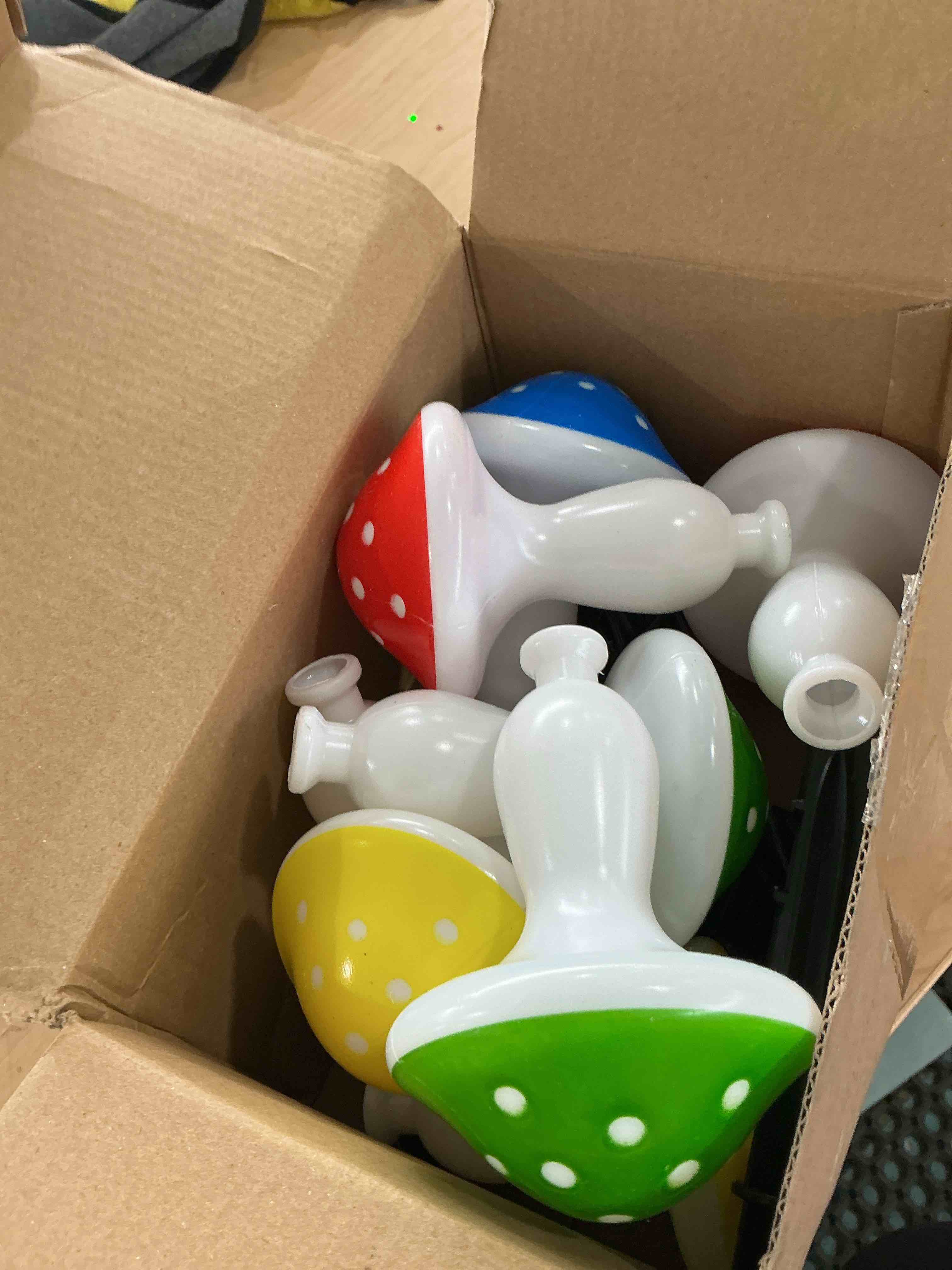 Condition photo showing New/Like New for upgraded outdoor solar garden lights, 8 pack 50 led mushroom outdoor 8 modes 23ft waterproof solar powered landscape cute fairy string light for yard patio outside decor?multicolor?
