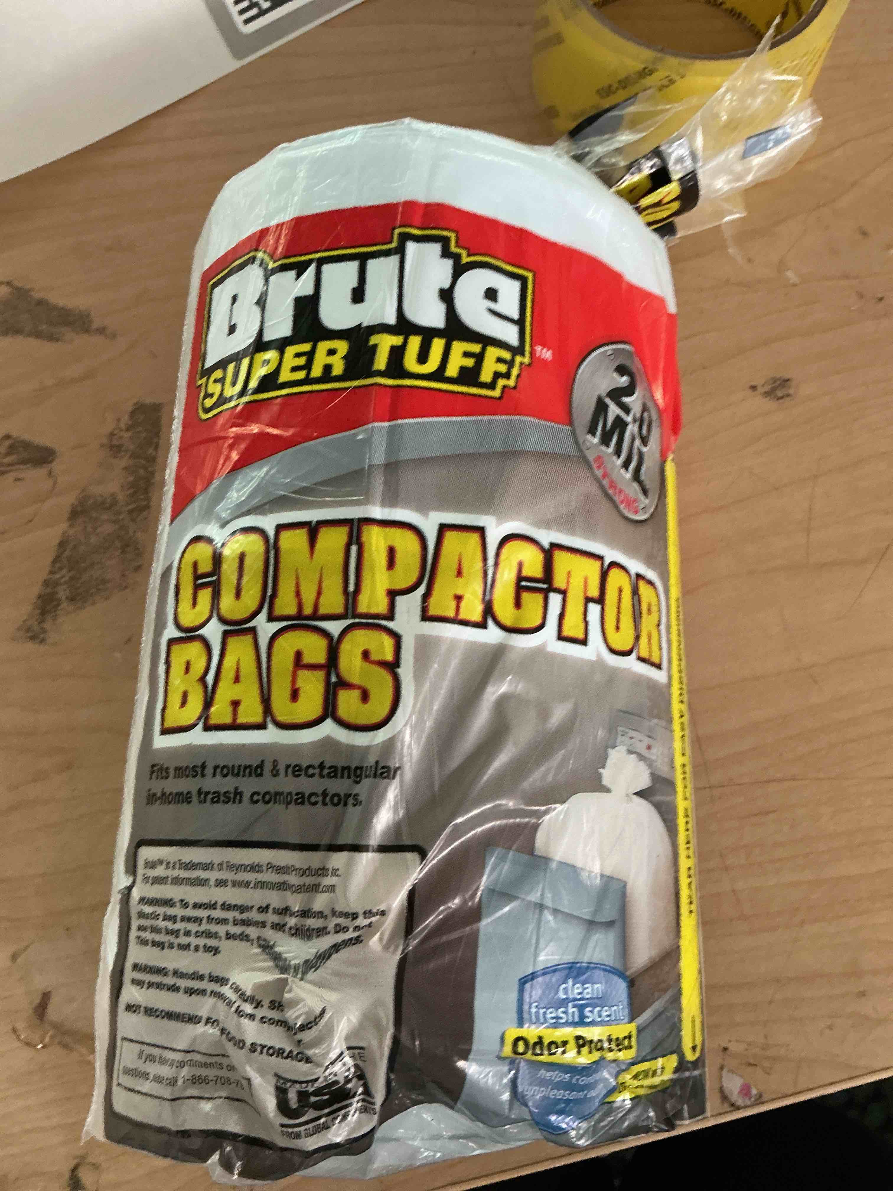 Condition photo showing New/Like New for brute super tuff heavy duty 2.2 mil kitchen compactor bags, twist tie closure, white, clean fresh scent with odor protect technology, 20 gallon, 20 count