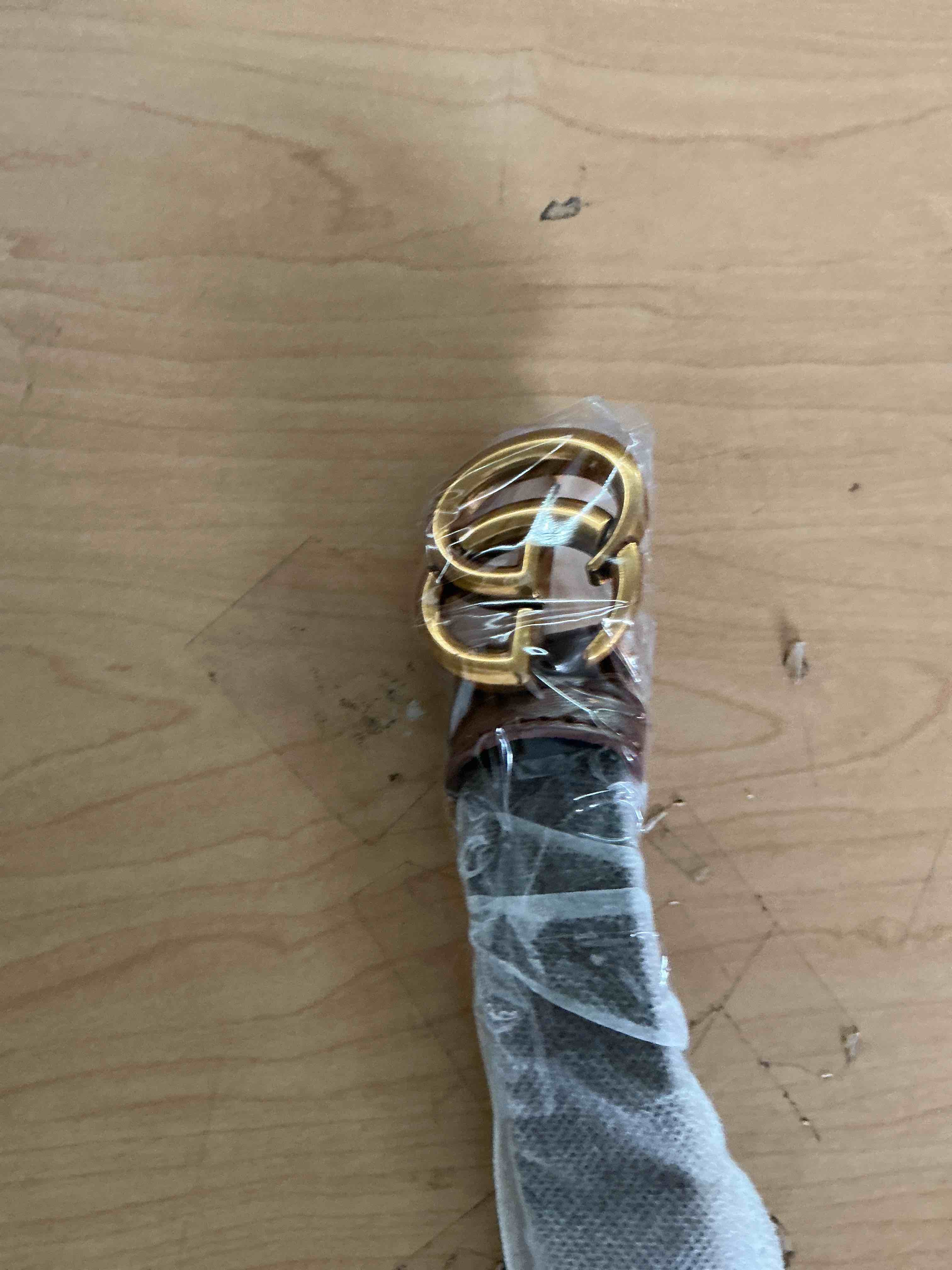 Condition photo showing New/Like New for women reversible leather belt with fashion gold buckle for dresses, jeans, and coats,width 1.1"
