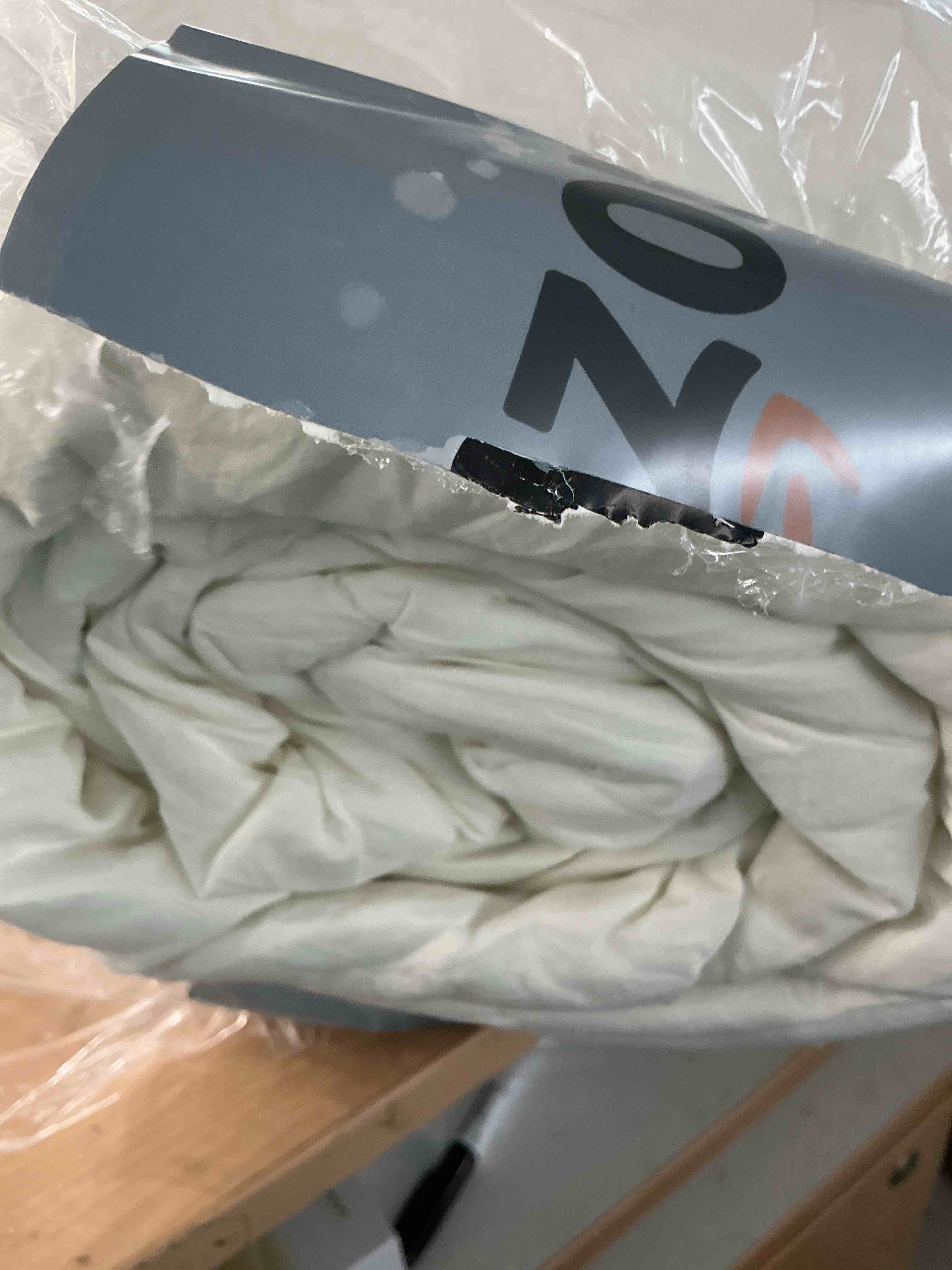 Condition photo showing New/Like New for muxhomo beige oversized queen comforter sets, all season ultra soft down alternative bedding - 3 piece lightweight bed set includes 1 comforter (98"*98") and 2 pillow shams (20"x26")