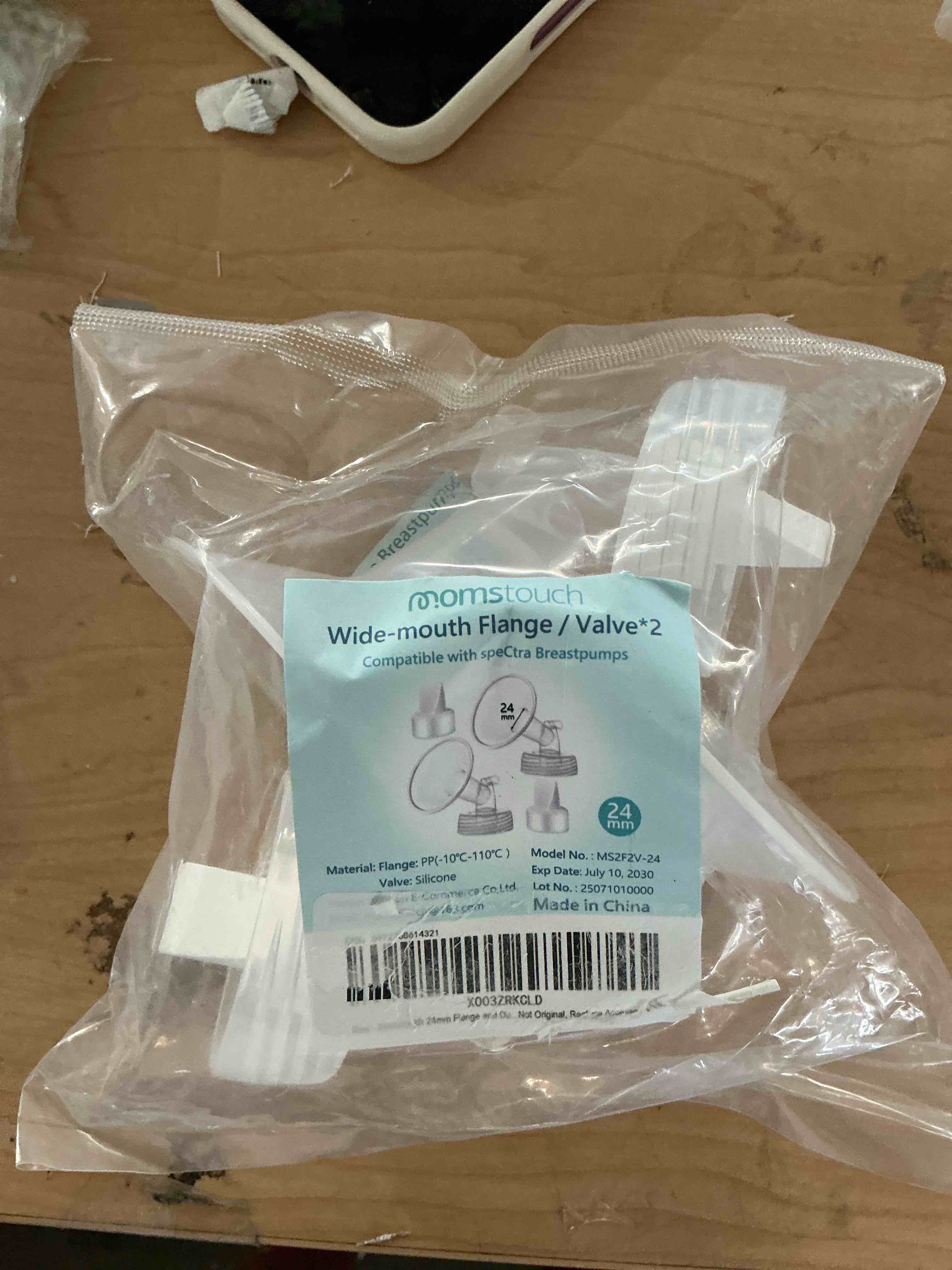 Condition photo showing New/Like New for 24mm flange and duckbill valve compatible with spectra s1 s2 9 plus breastpump replacement to spectra pump parts, not original, replace accessories.