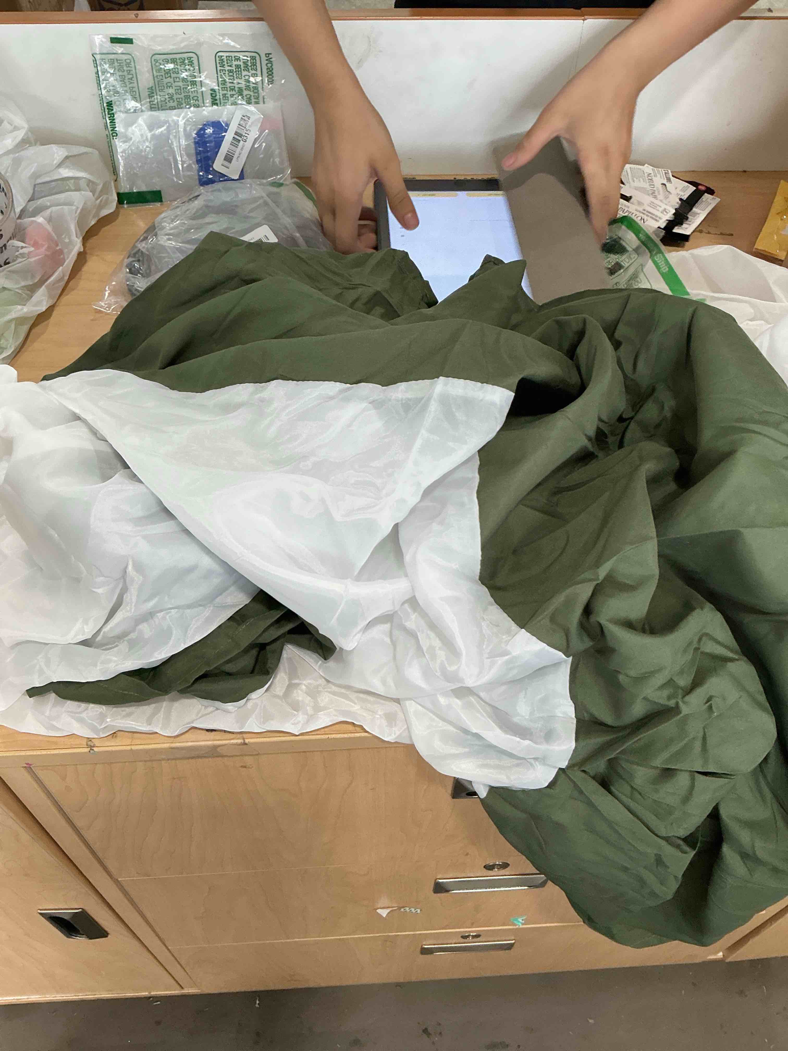 Condition photo showing New/Like New for nestl olive green bed skirt cal king size - cal king bed skirt 14 inch drop - brushed microfiber bed skirts - hotel quality pleated bed skirt - shrinkage & fade resistant