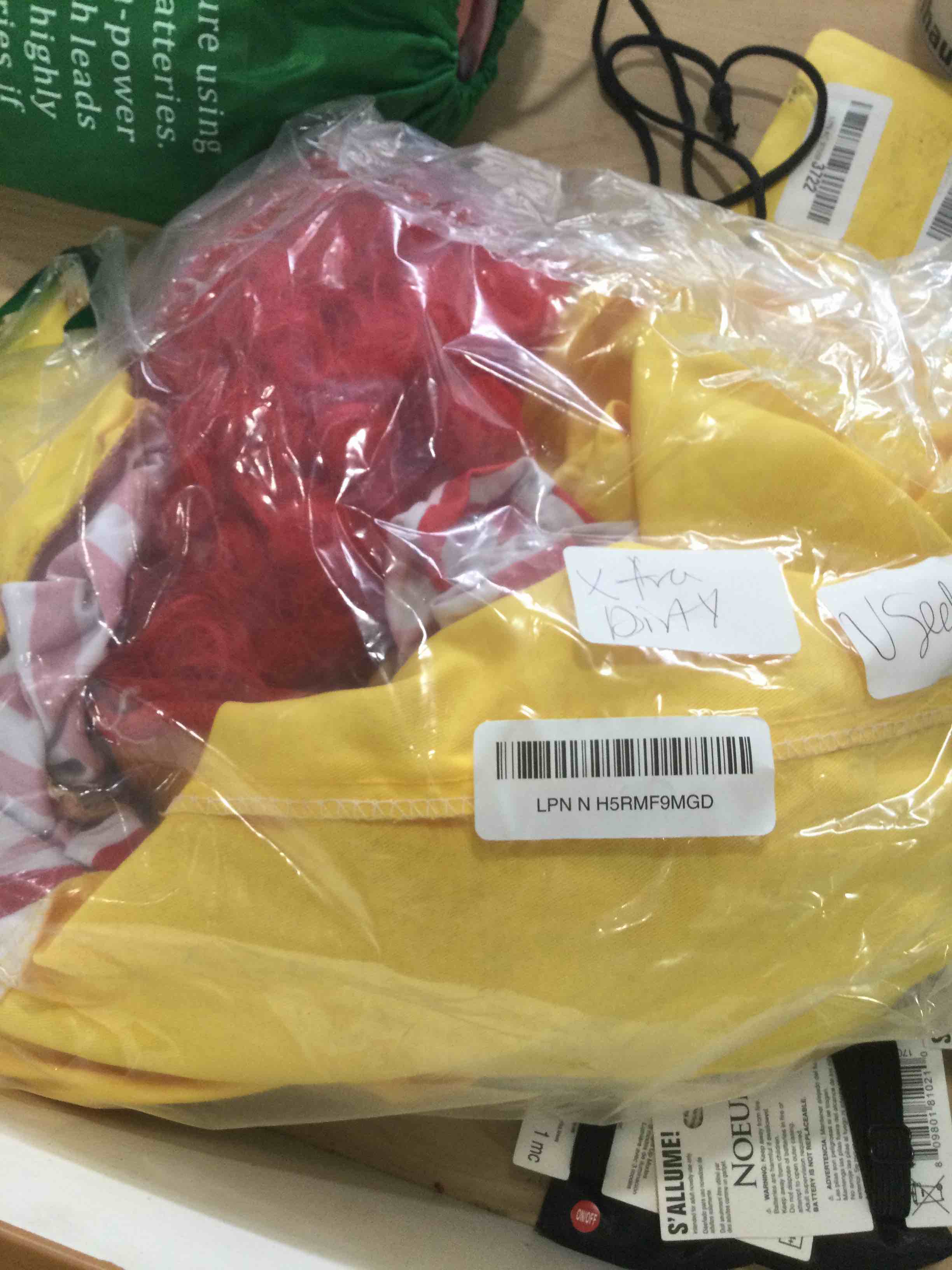 Condition photo showing Good Condition for 4-pcs clown costume set - boys girls circus clown outfit for halloween christmas carnival cosplay party 140cm