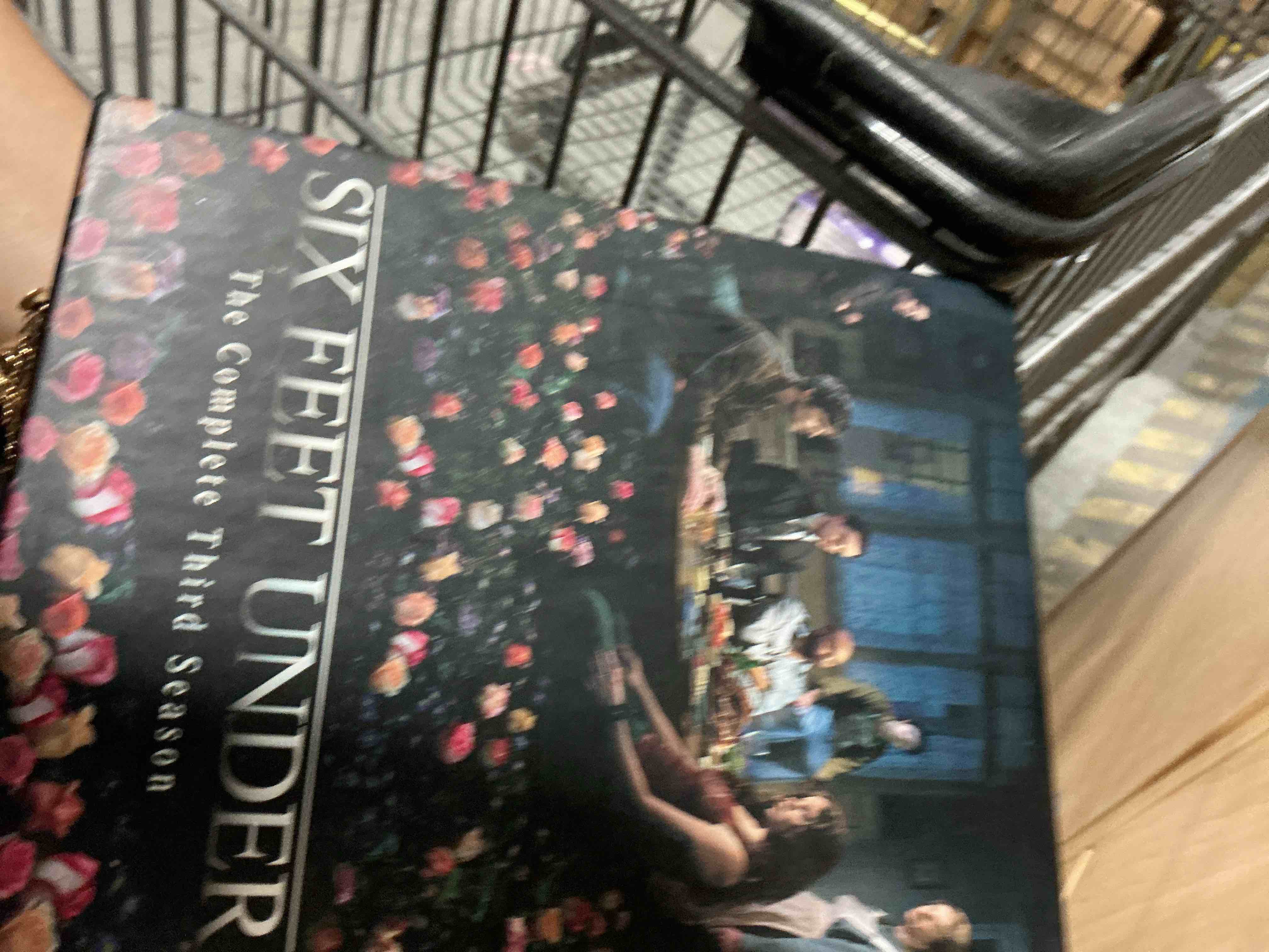 Condition photo showing New/Like New for six feet under: s3 (dvd)