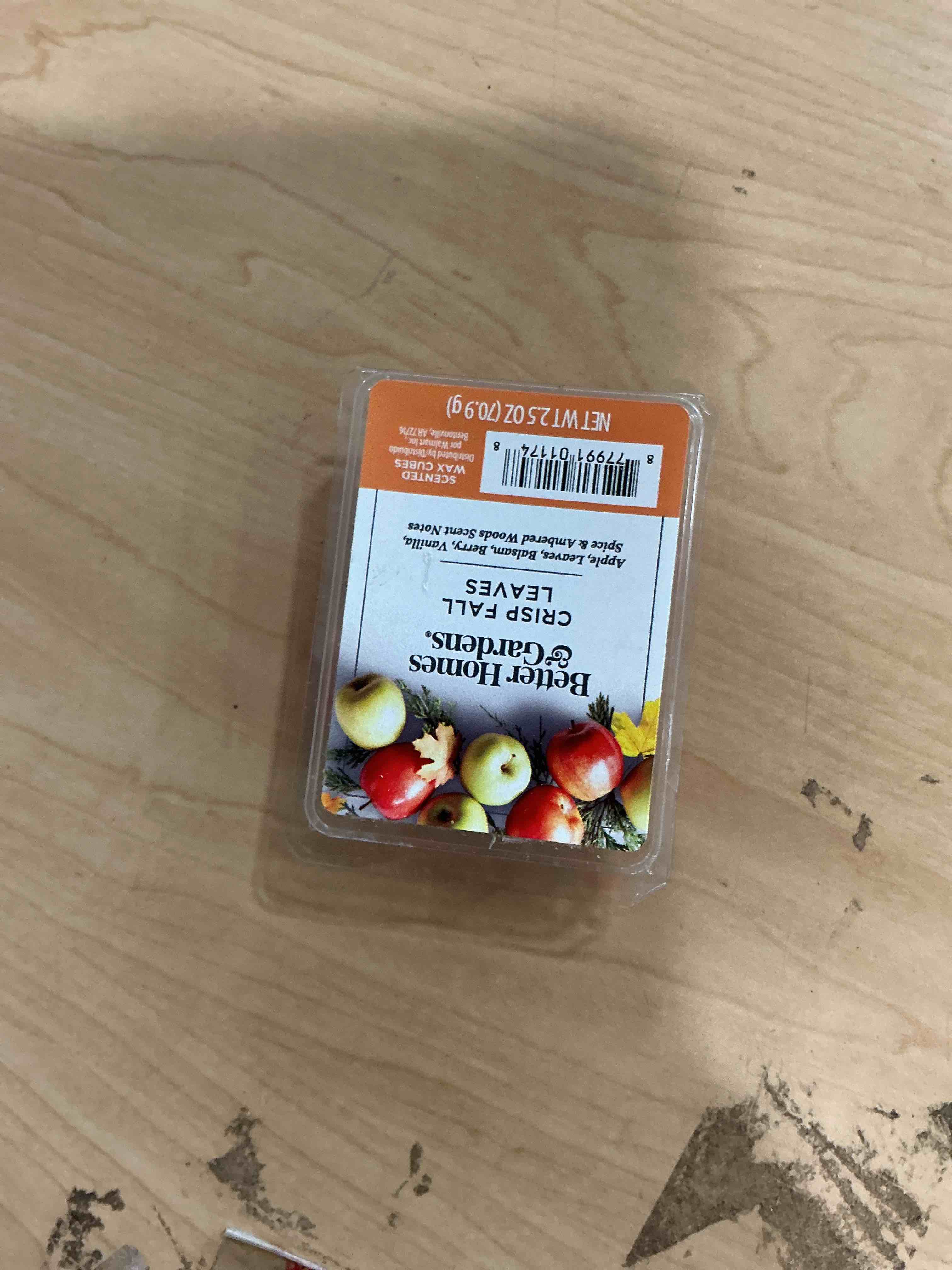 Condition photo showing New/Like New for better homes and gardens crisp fall leaves, scented wax cubes, pack of1