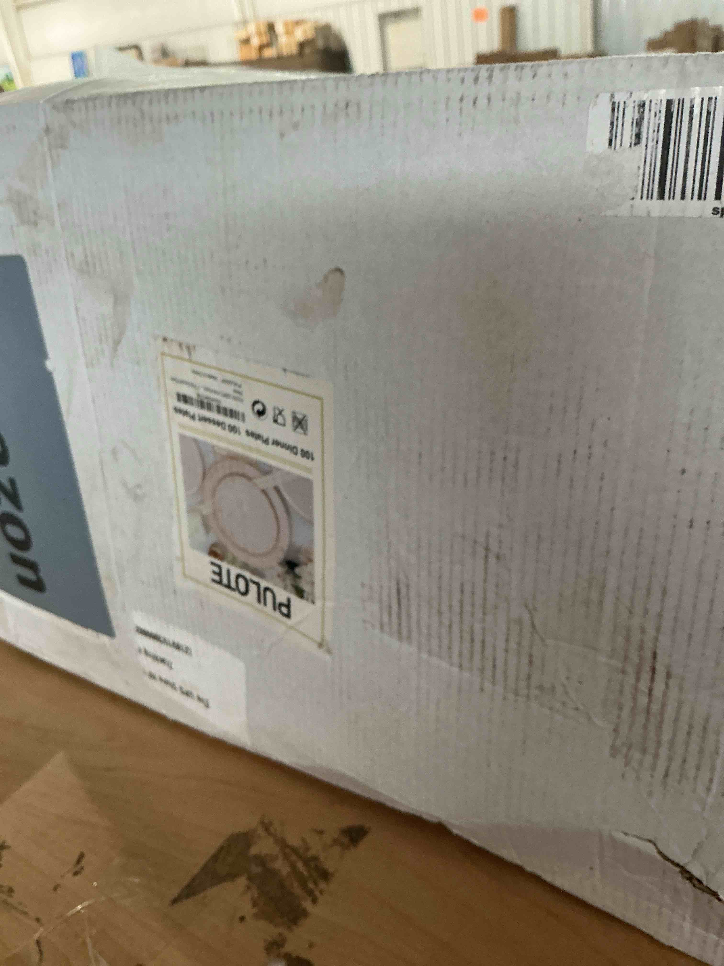 Condition photo showing New/Like New for Untitled Item