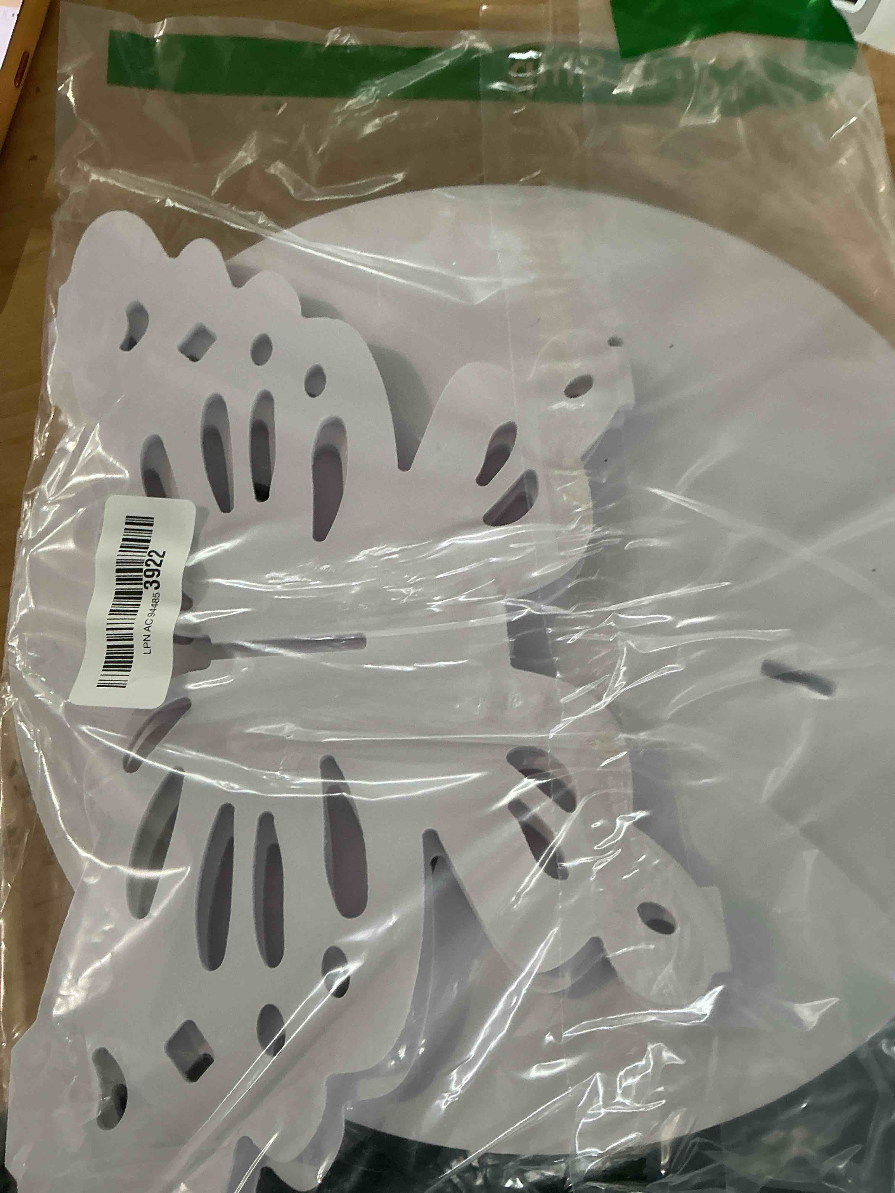 Condition photo showing New/Like New for aocean 12 inch butterfly cake stand, white butterfly pvc cake holder for birthday wedding party, round cake stand for dessert table (2 pack)