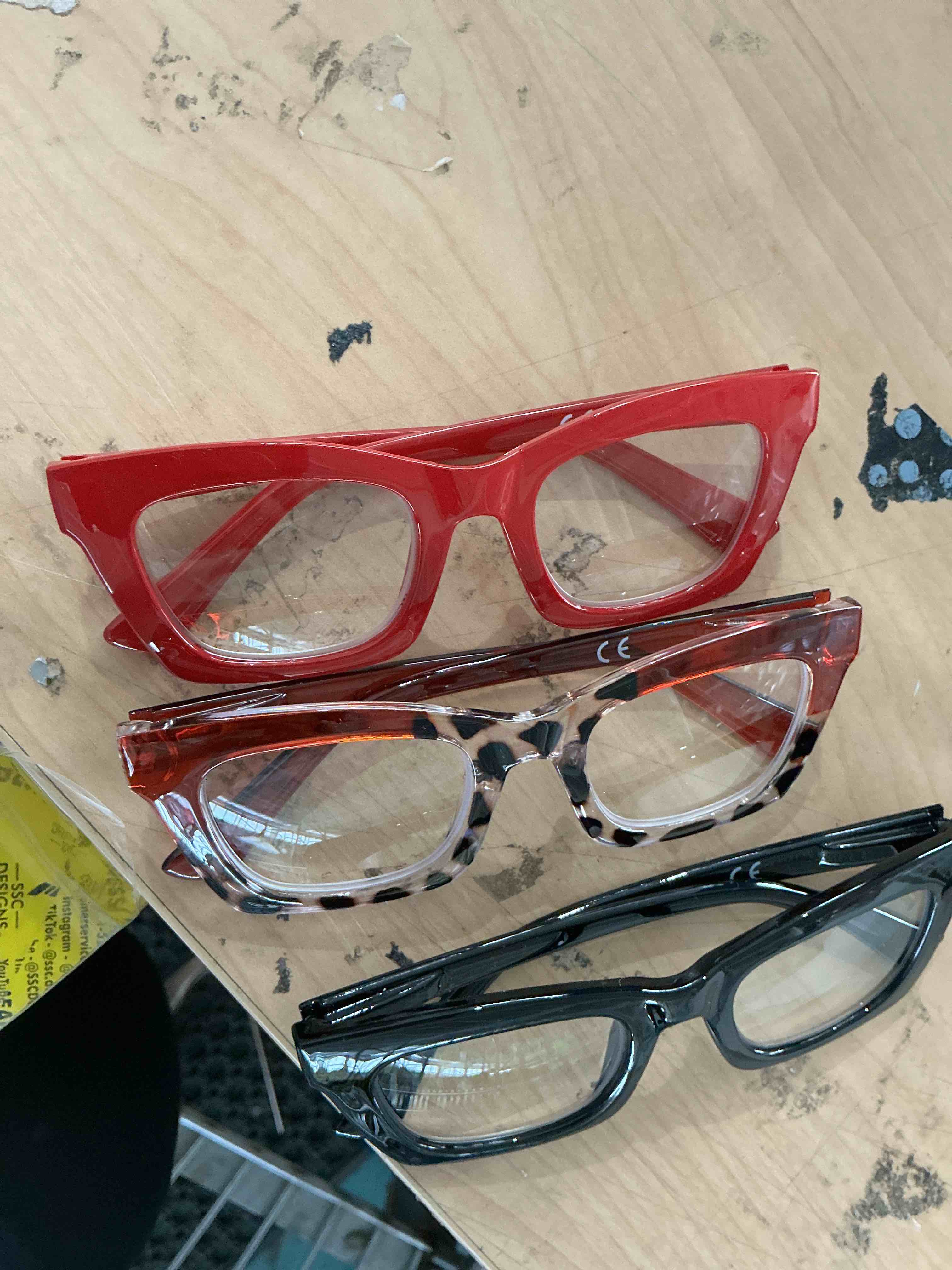 Condition photo showing New/Like New for hubeye blue light blocking reading glasses for women oversized 3 pack | flexible spring hinges, convenient multi-pair sets, accurate magnification, chic metal rivets?office computer work