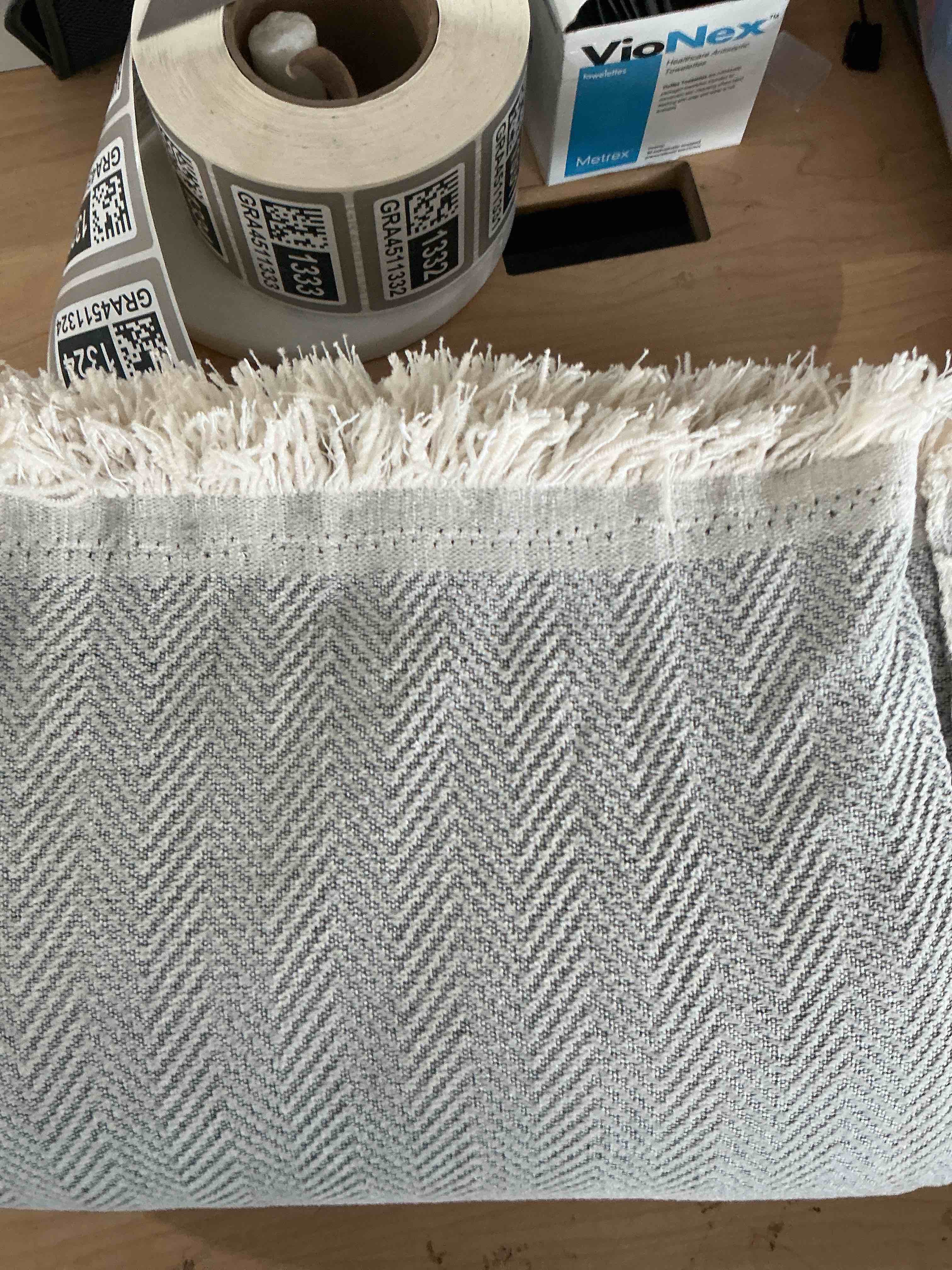 Condition photo showing Good Condition for sferra celine herringbone, 100% cotton throw blanket - mushroom