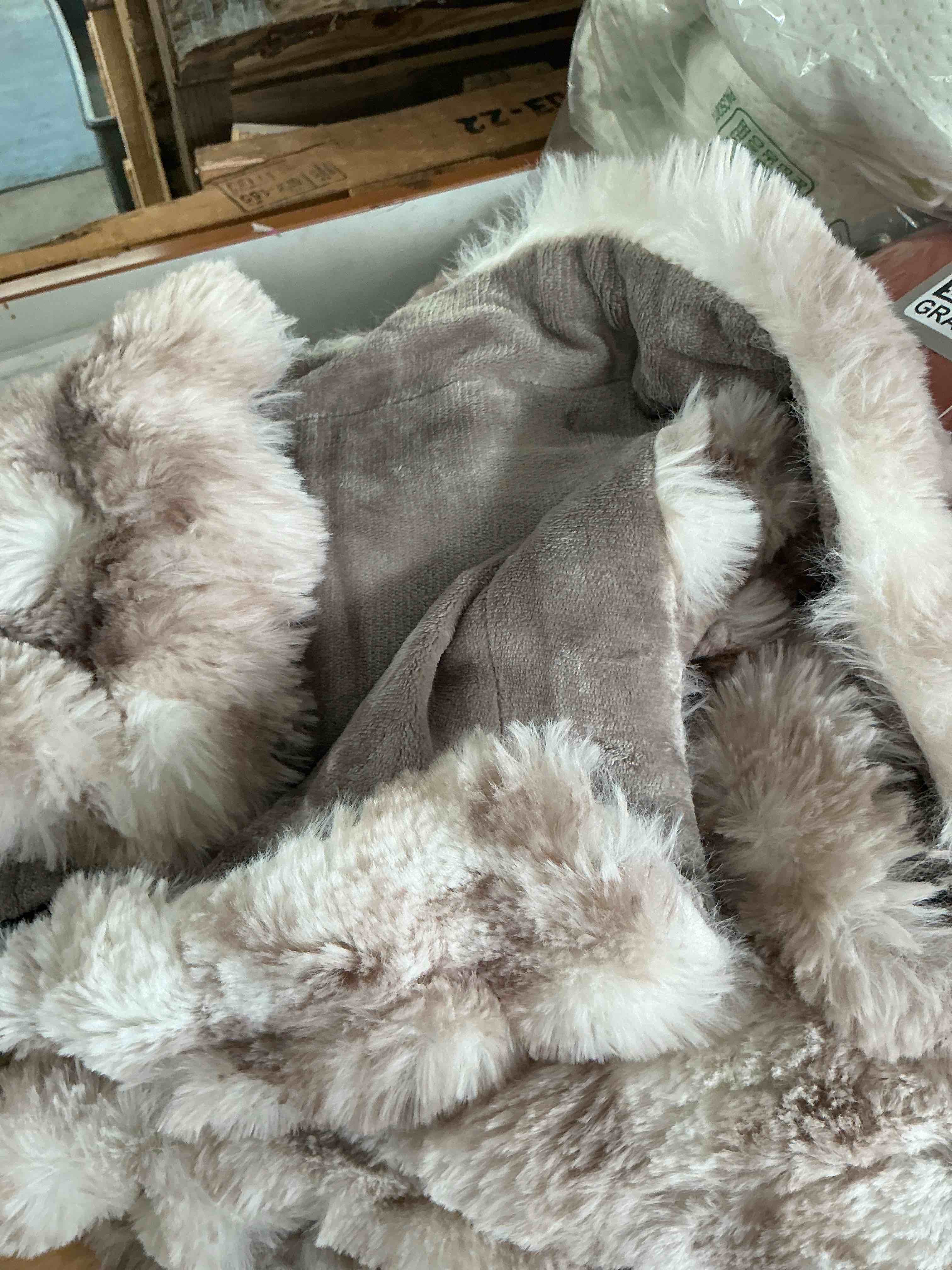 Condition photo showing New/Like New for coova faux fur throw blanket for couch, cozy soft and fuzzy plush rabbit fur bubble blanket for sofa bedroom living room, 60x80 inches tie dye brown