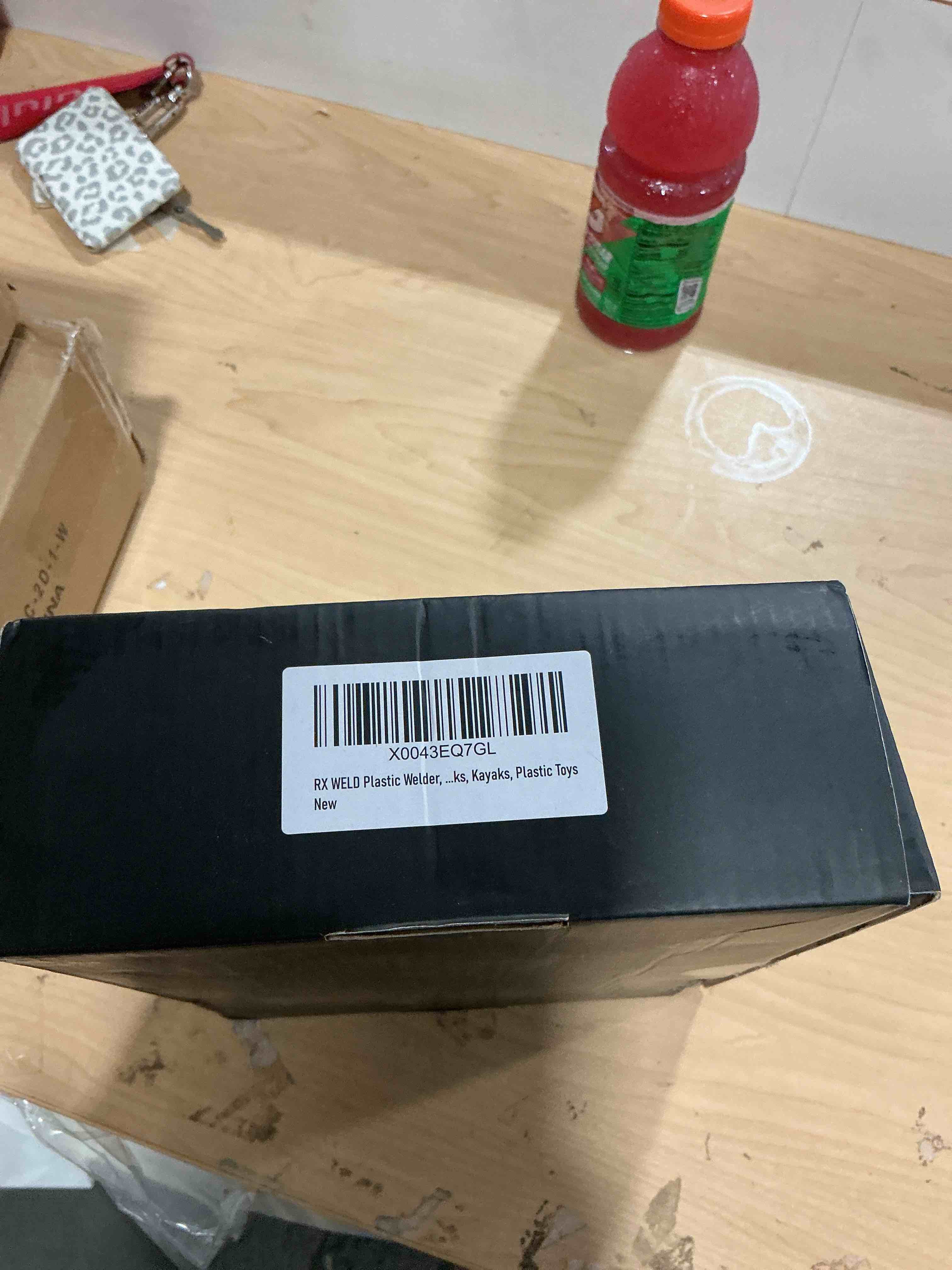 Condition photo showing New/Like New for rx weld plastic welder, 2 in 1 welding kit repair welder kit 1000pcs hot stapler for car bumper cracks, kayaks, plastic toys, patent number d1052628 red