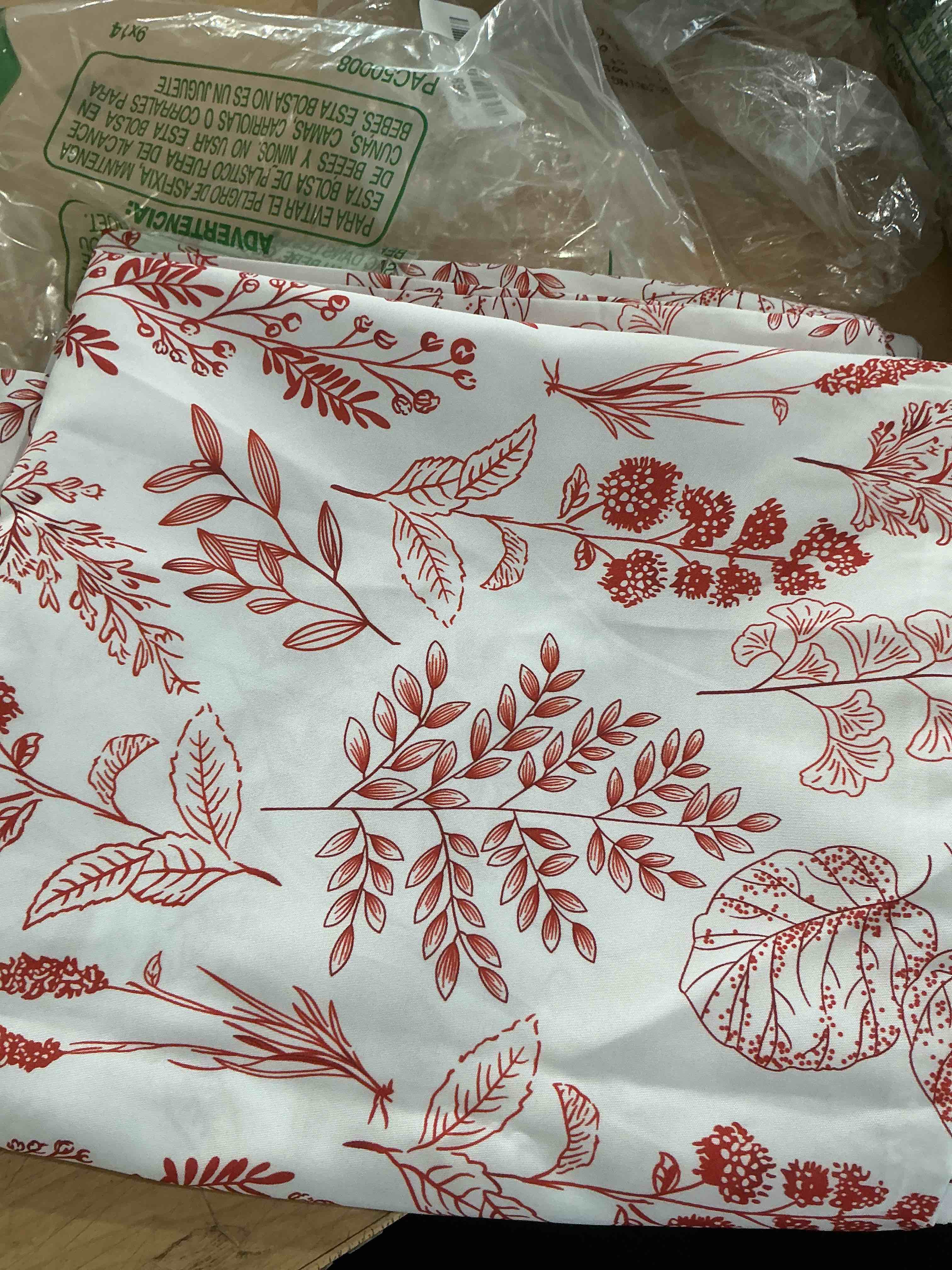 Condition photo showing New/Like New for wake in cloud - cottagecore pillow cases, floral shabby chic vintage flower shabby chic coquette aesthetic, set of 2 soft pillowcases pillow shams covers, pink, standard size 20x26 inches