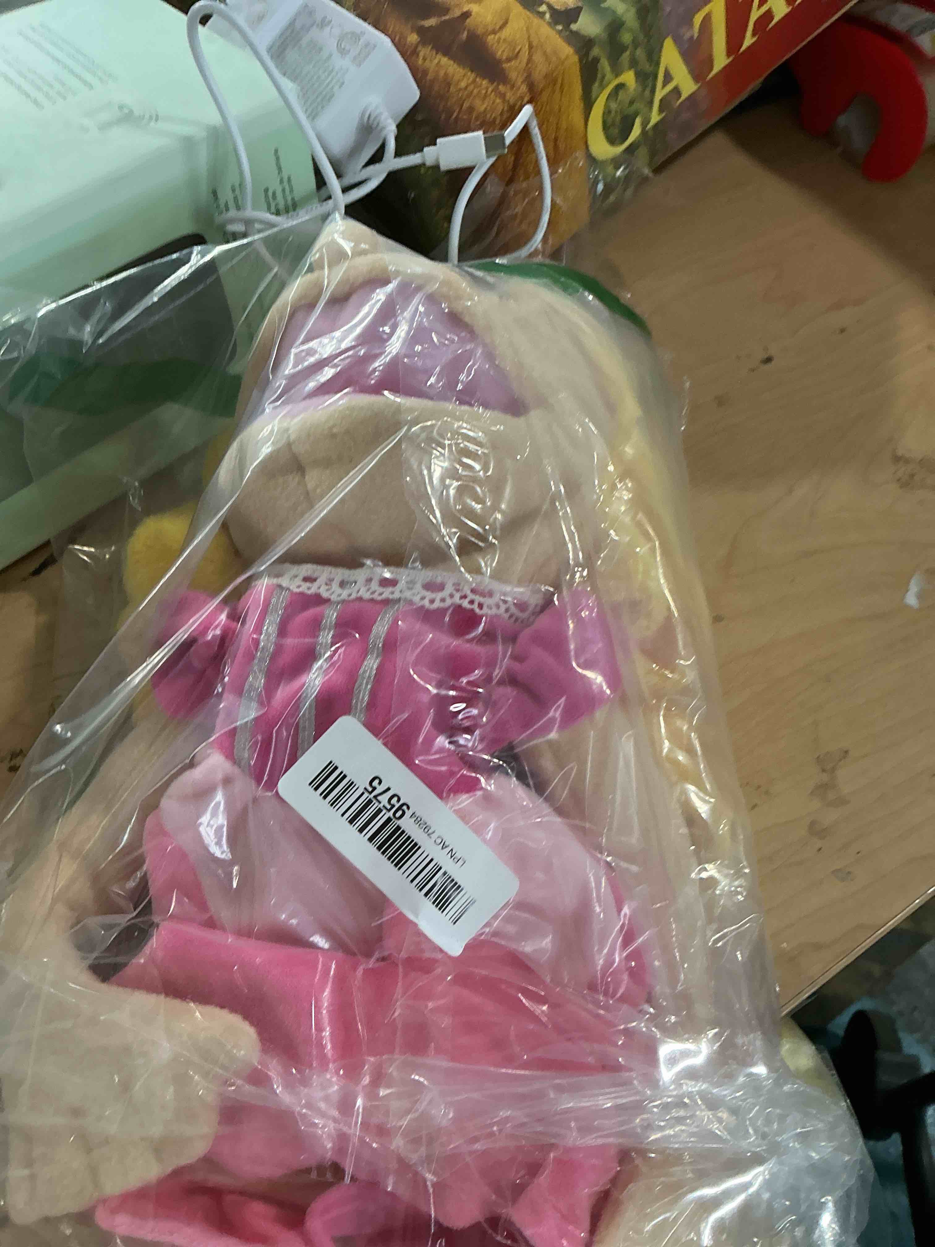 Condition photo showing New/Like New for role play hand puppets hand plush chef doctor fireman pirate detective athlete nurse worker hand puppet toys puppets for kids storytelling imaginative pretend play teaching preschool(princess)