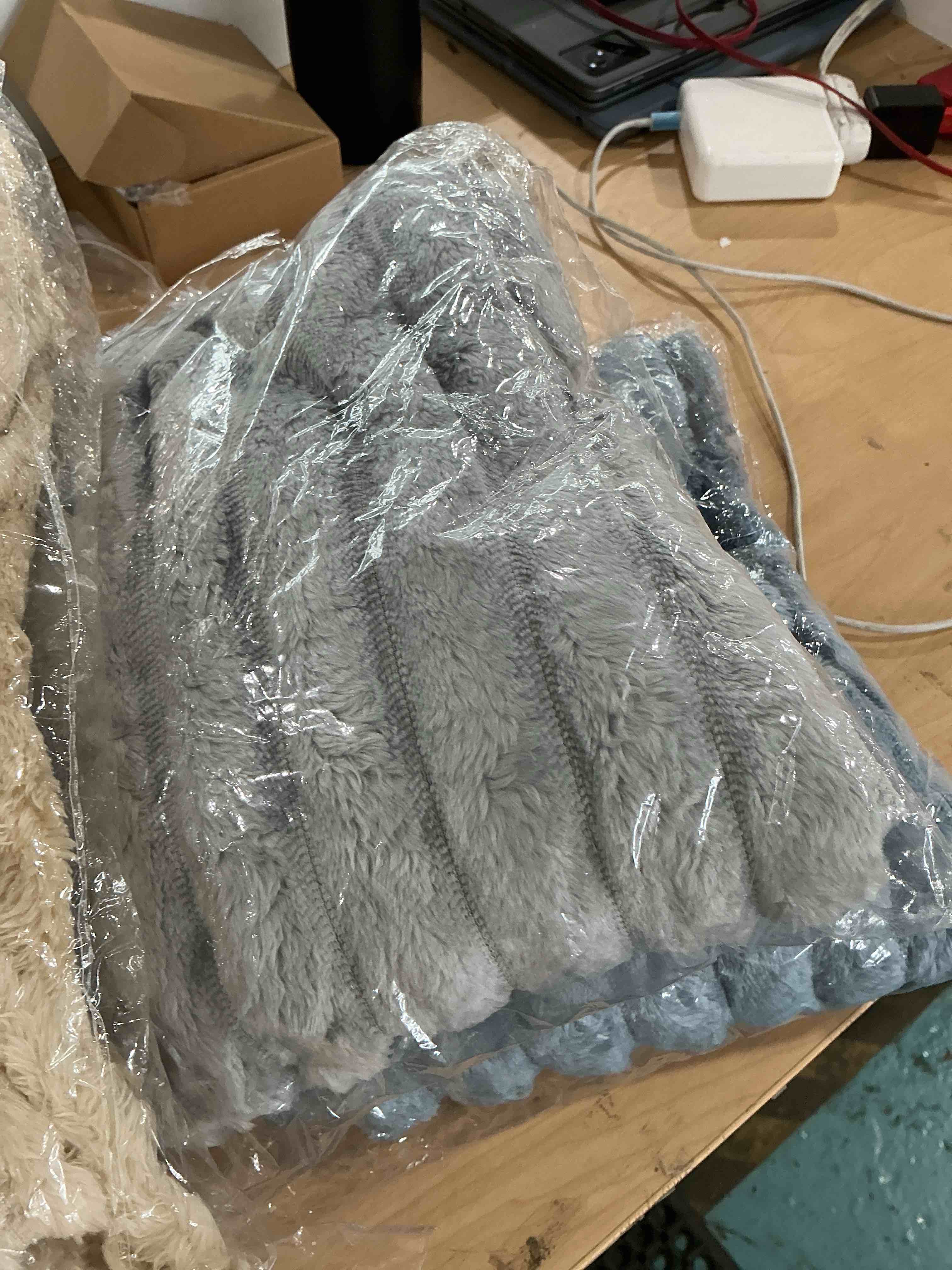 Condition photo showing New/Like New for pjyucien lightweight and portable soft pet blanket, 16"x24", gray | ideal for crates and carriers, lap use for teacup dogs and cats, cozy snuggles, dual-sided fluffy fleece pet throw