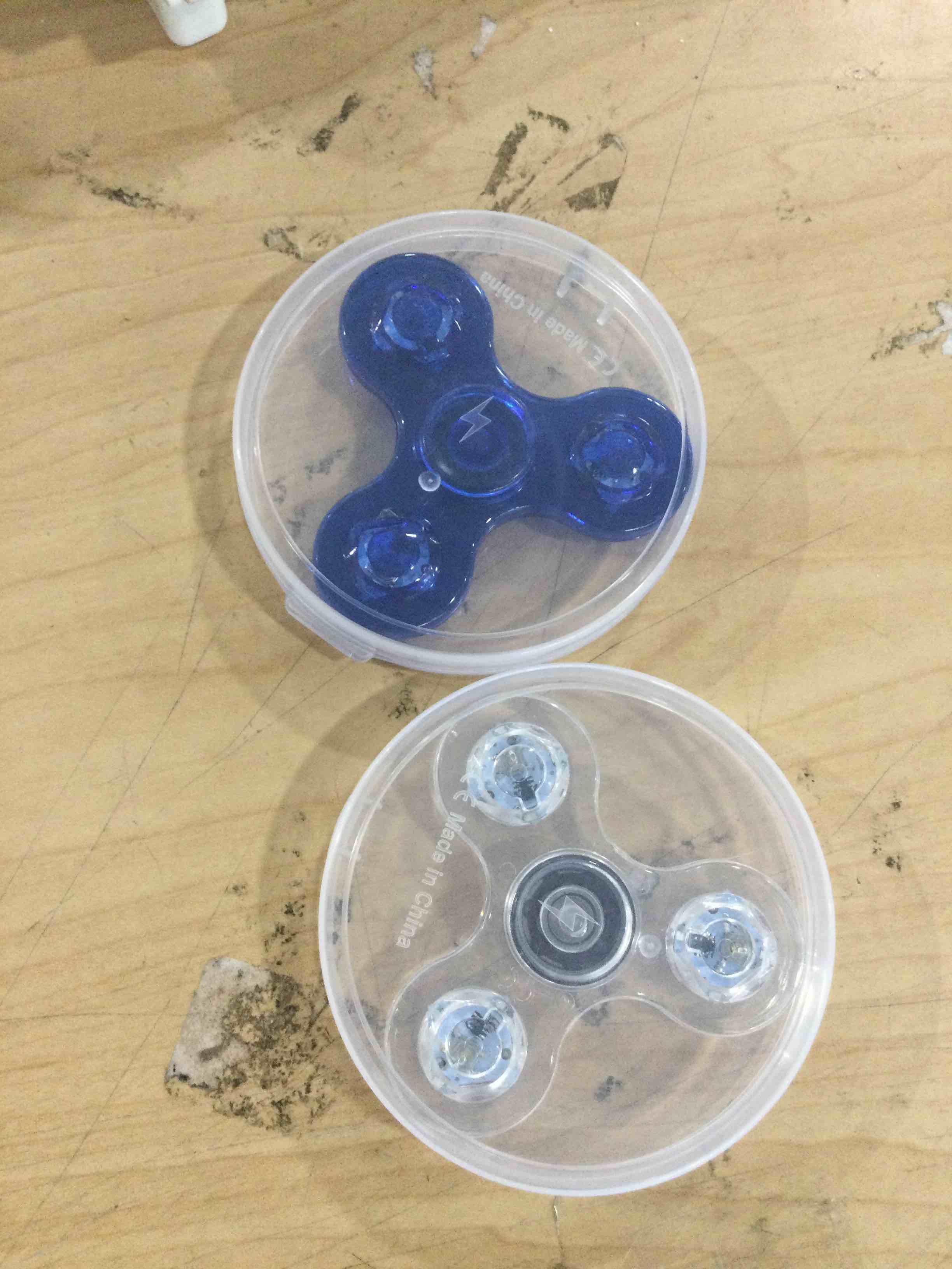 Condition photo showing New/Like New for wellvo led fidget spinner for kids adults 2pcs, light up sensory fidget toys for kids 4-8 8-12 anxiety stress relief, classroom prizes glow in the dark hand spinner boys girls birthday gifts