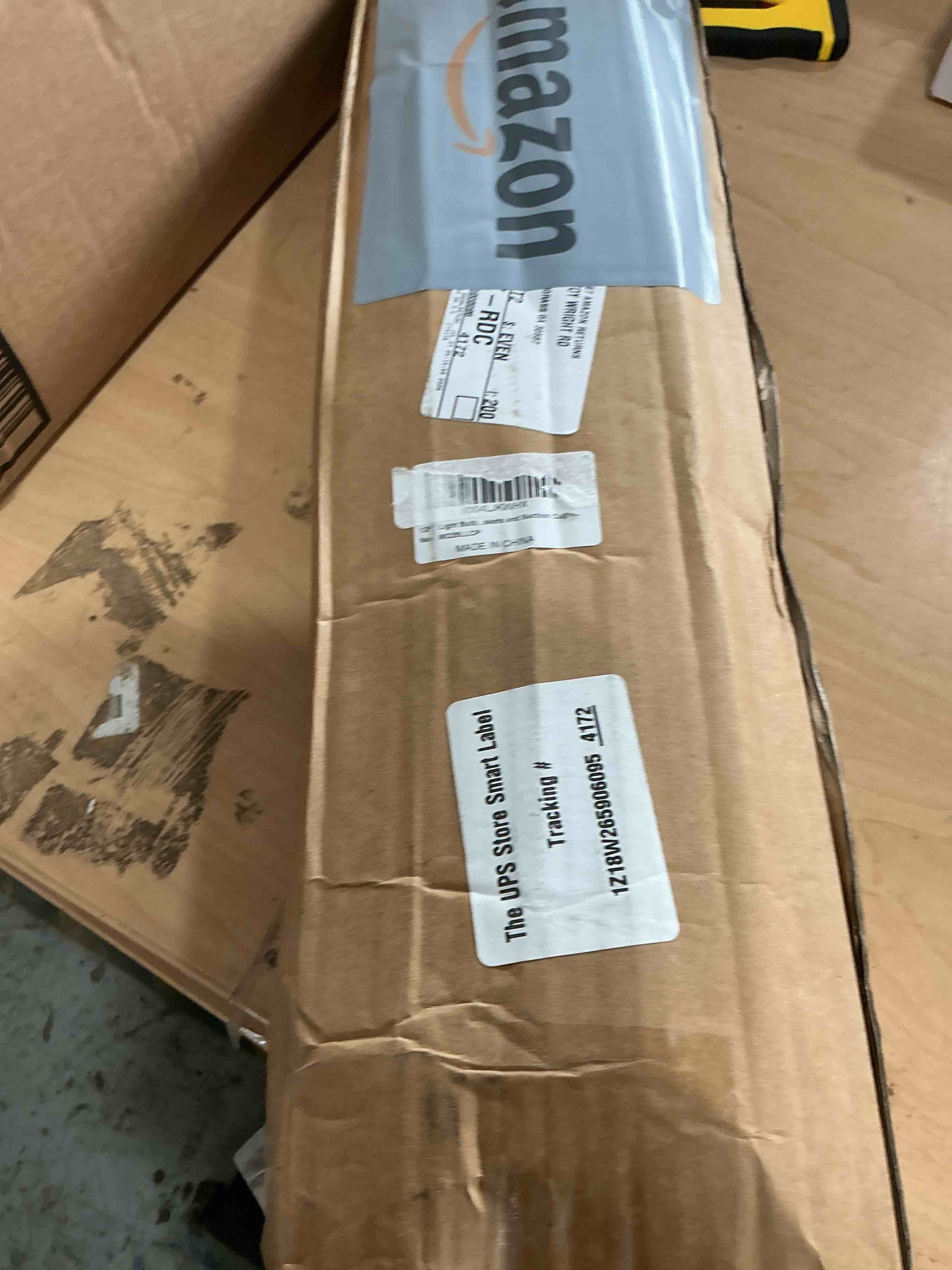 Condition photo showing New/Like New for momolove 12ft light bulb changer for high ceilings, light bulb remover tool high ceiling,light extension pole changer with baskets and suction cup black