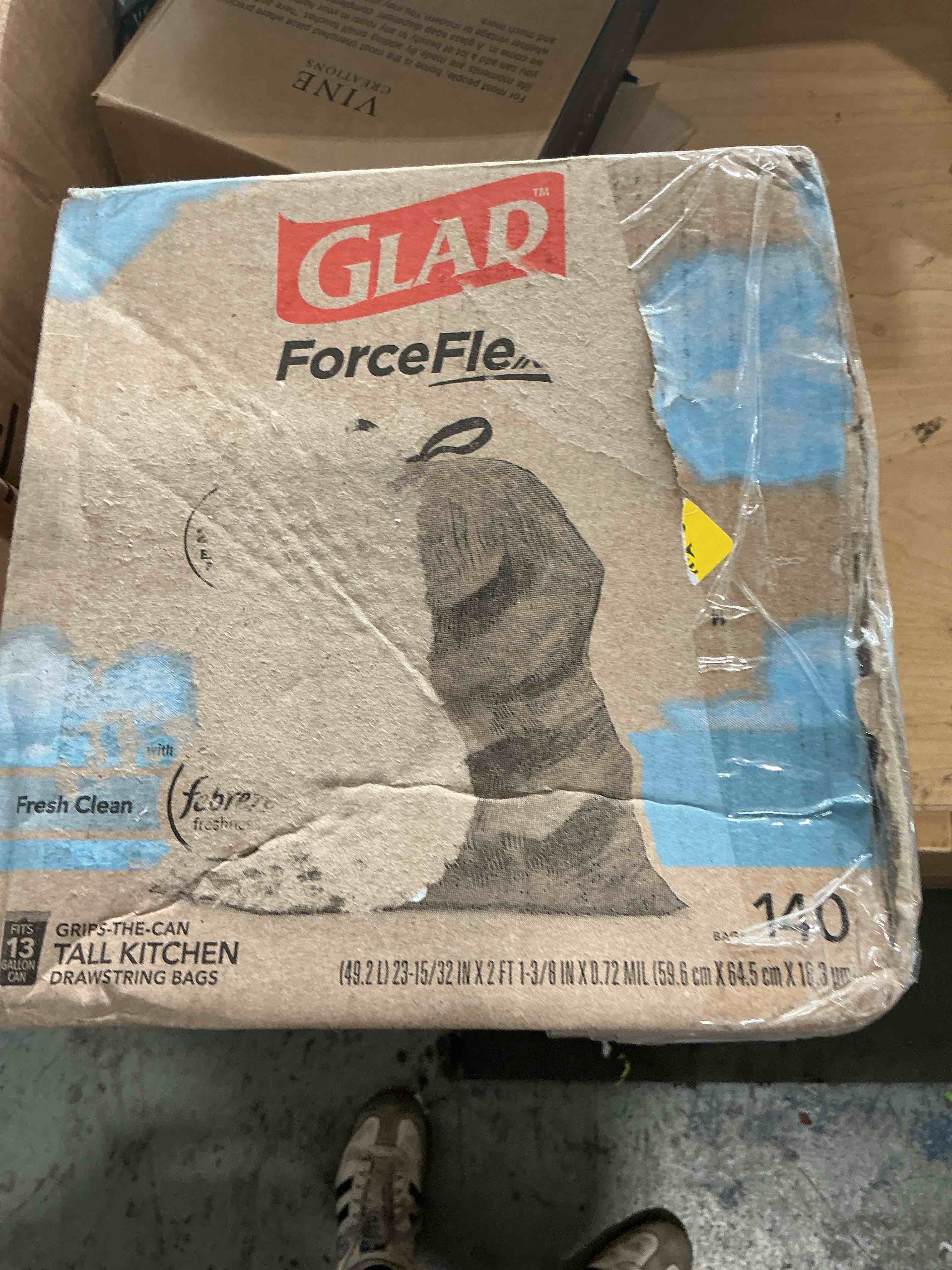 Condition photo showing Good Condition for glad forceflex tall kitchen trash bags, 13 gallon, fresh clean, 140 count (package may vary)