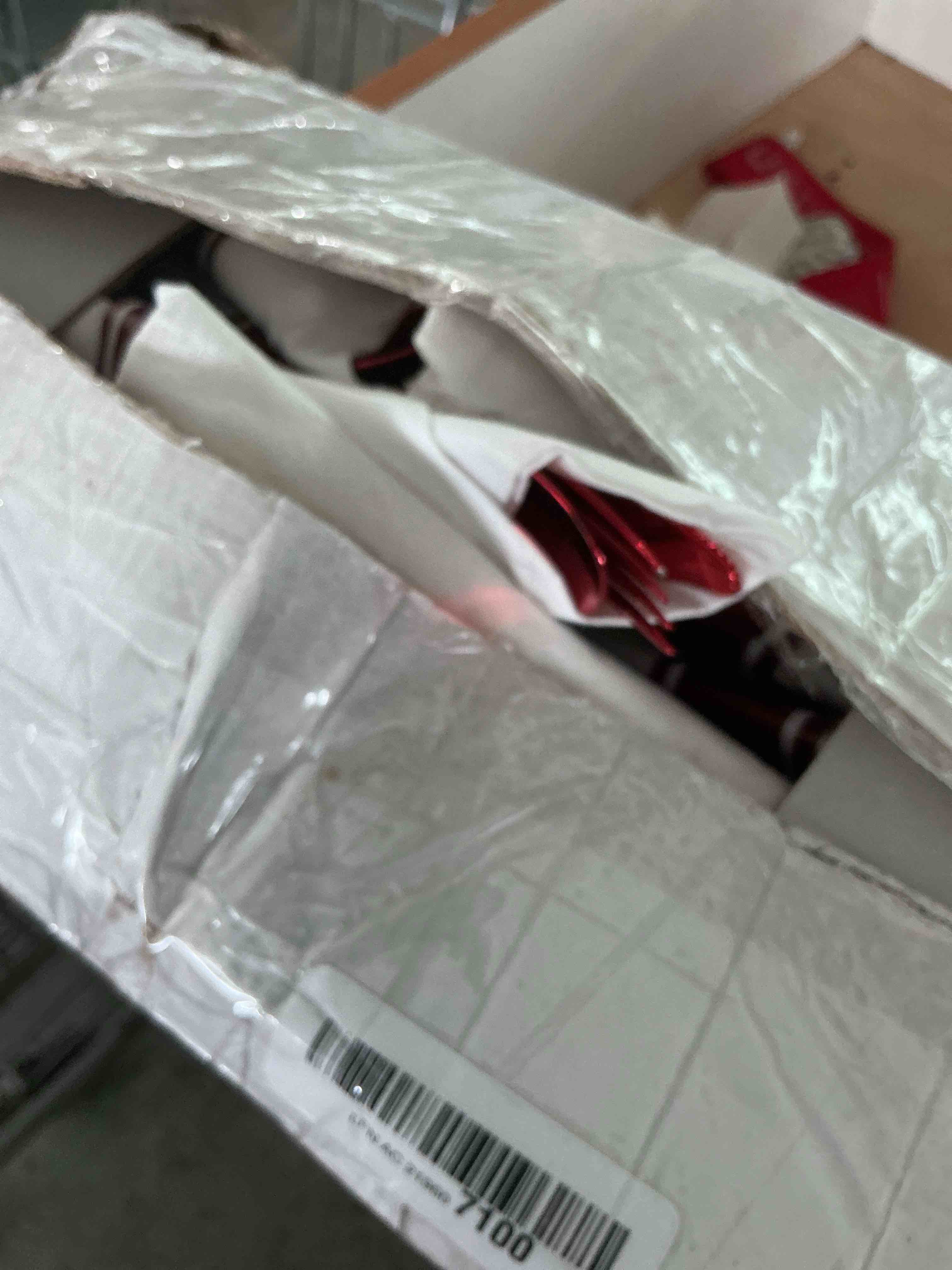 Condition photo showing New/Like New for 400pcs pre rolled red silverware and napkin - disposable red plastic utensils-wrapped plastic cutlery set with napkin:100forks,100knives,100spoons,100napkins for party & independence day
