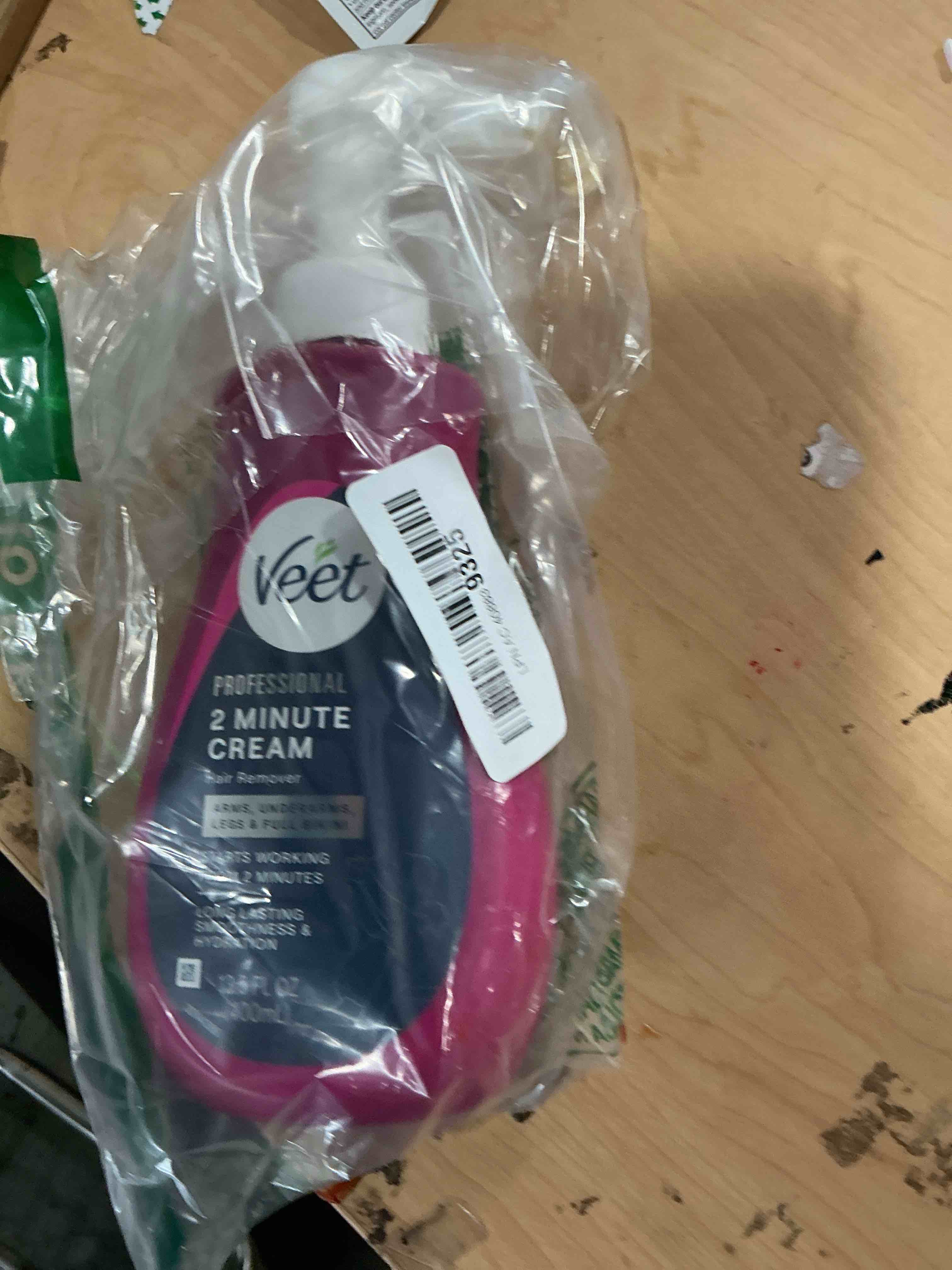 Condition photo showing New/Like New for veet professional 2 minute cream for all skin types with shea butter, effective full bikini & pubic hair removal, dermatologically tested, 13.5 fl oz bottle w/spatula