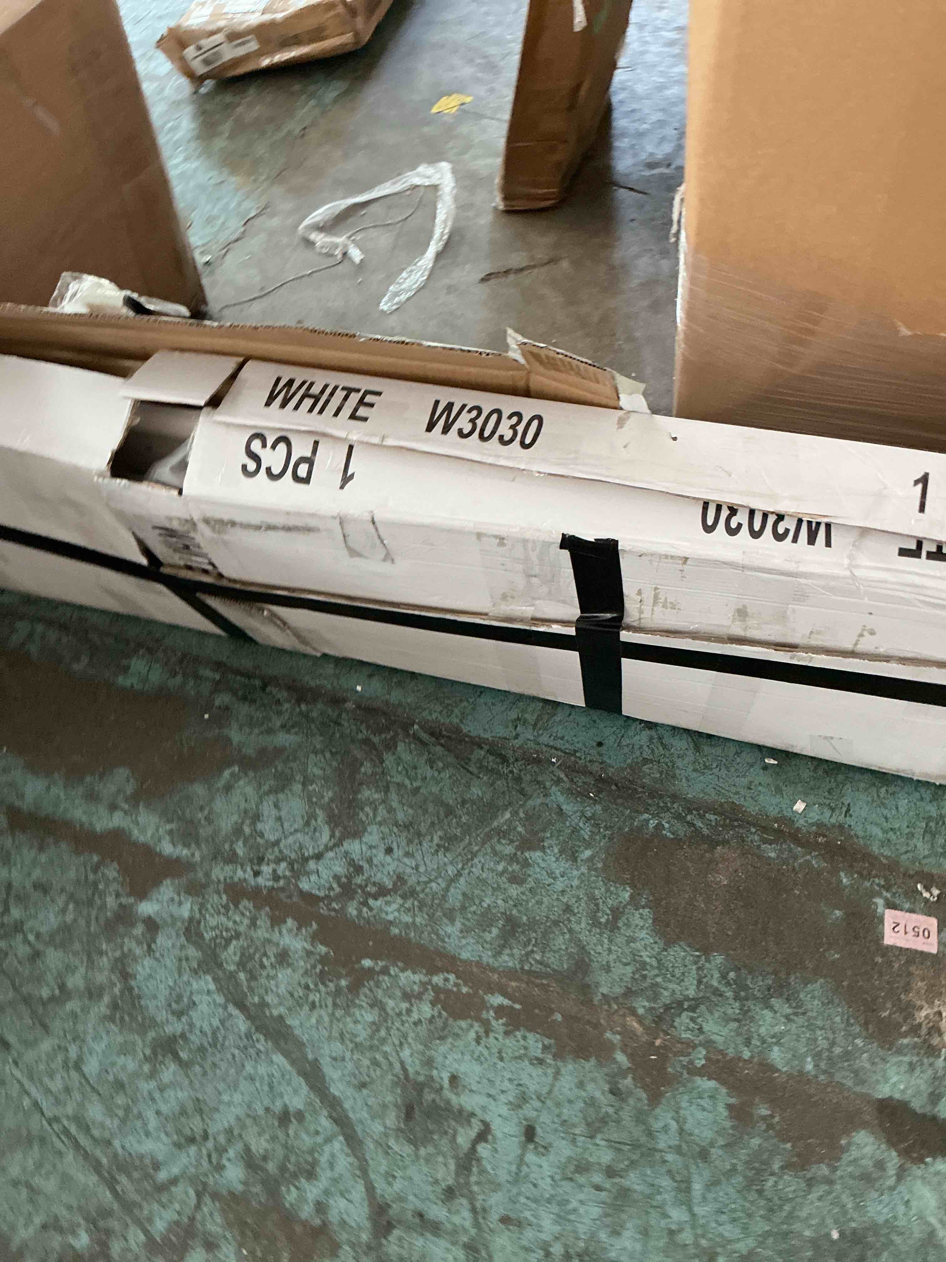 Condition photo showing Good Condition for mystery furniture 