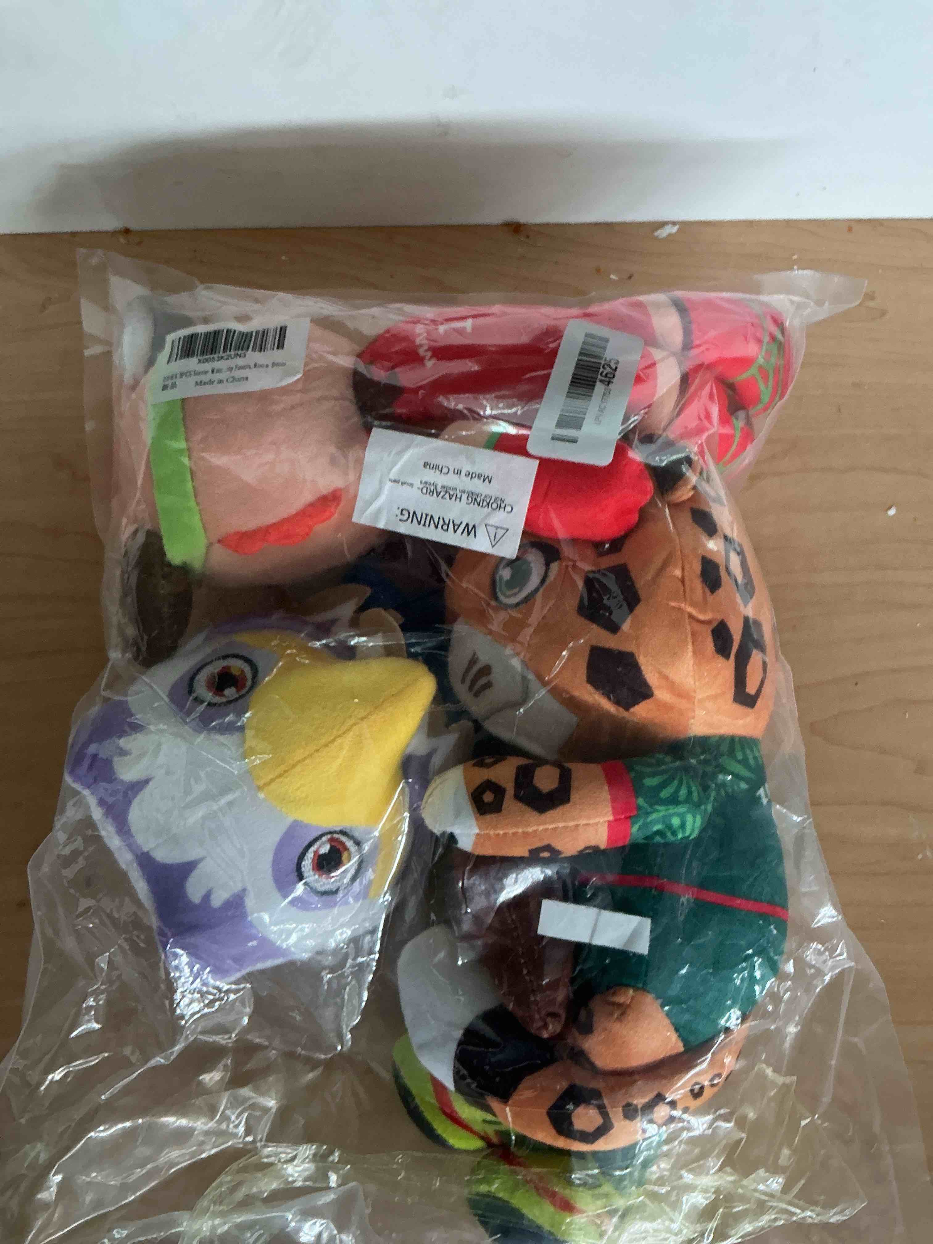 Condition photo showing New/Like New for eohx 2026 world cup mascot plush toys, 12 inch soft stuffed animal set, merchandise for kids, football fans gift, party favors, room decor