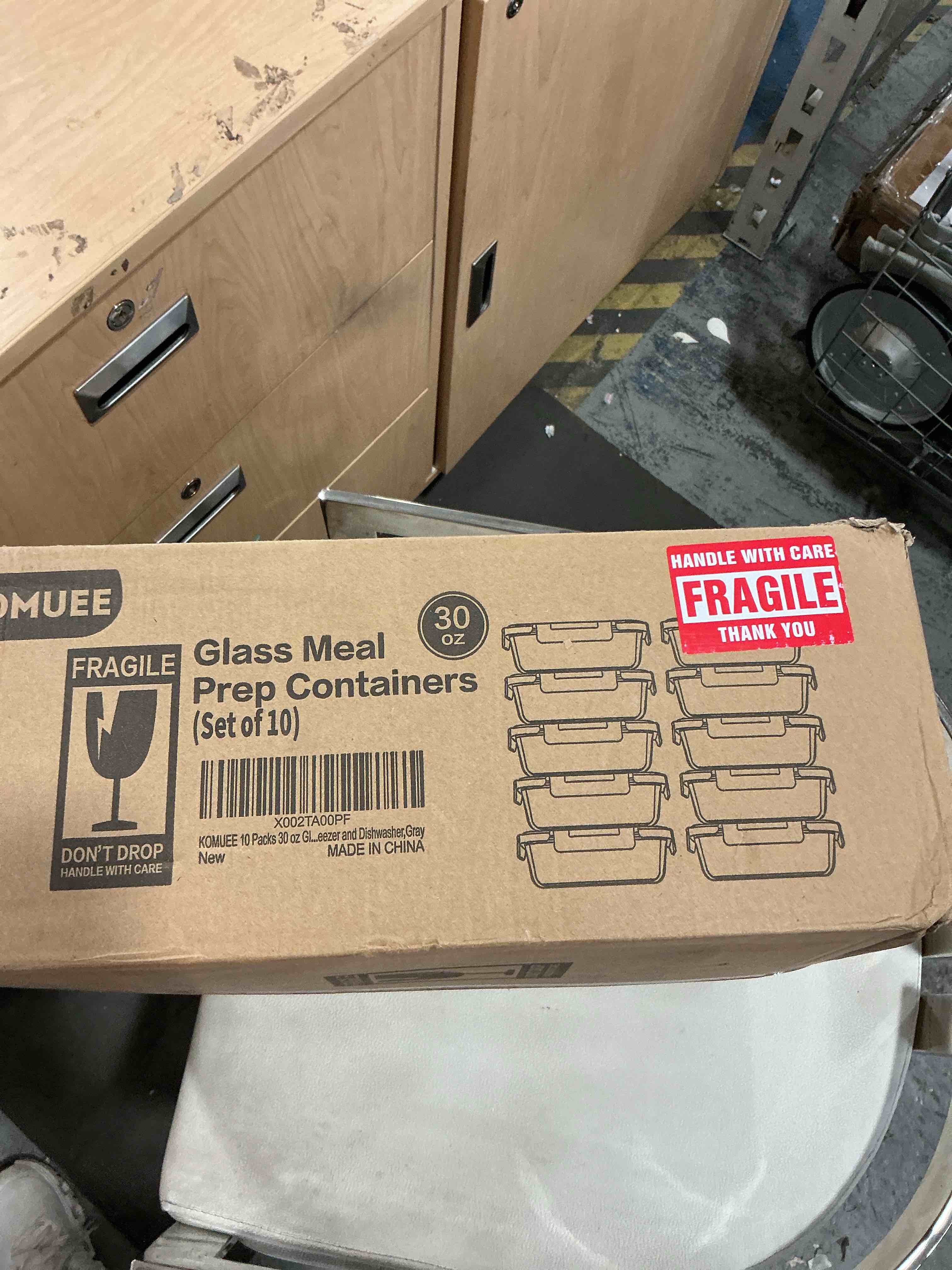 Condition photo showing New/Like New for komuee 10 packs 30 oz glass meal prep containers,glass food storage containers with lids,airtight lunch bento boxes,microwave,freezer and dishwasher,gray