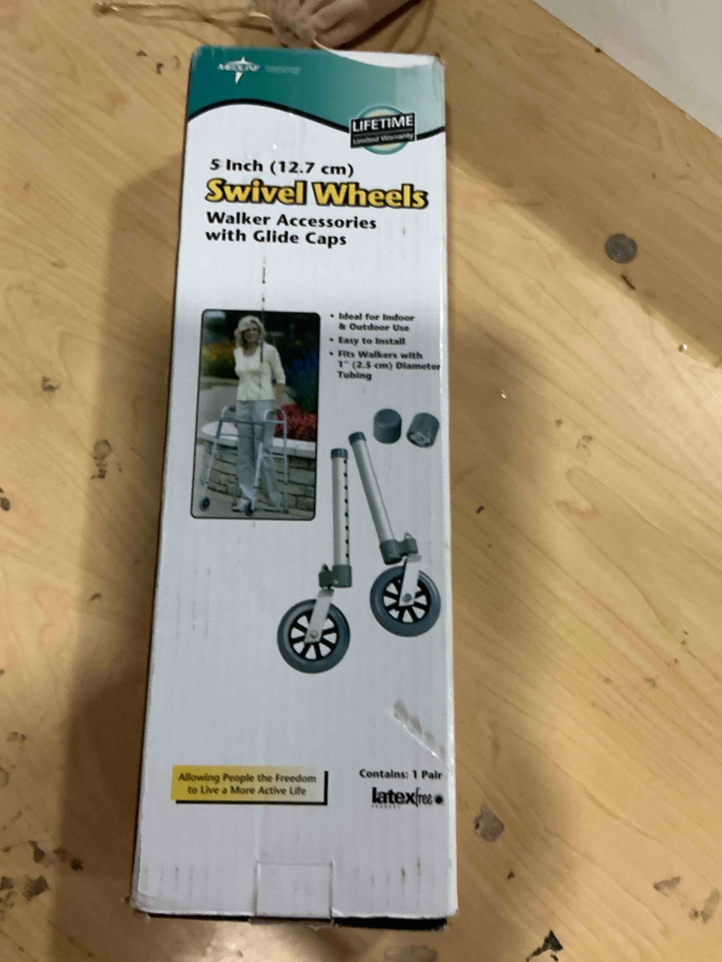 Condition photo showing New/Like New for walker 5   swivel casters 2 count