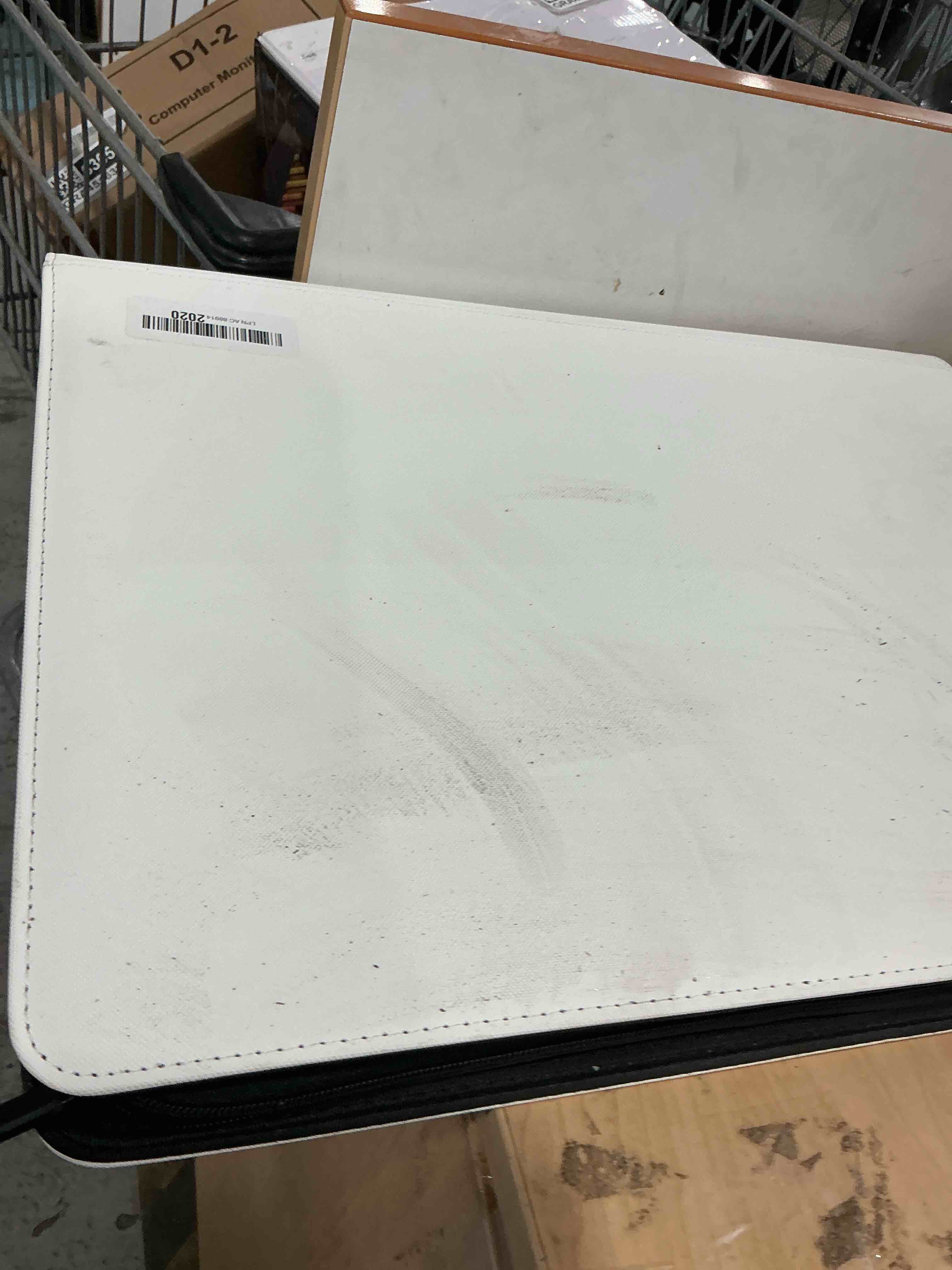Condition photo showing Good Condition for card binder – 1024 capacity, zippered trading card holder for mtg, sports & collectible cards – acid-free, durable & travel-friendly storage dots, 16 pocket) white