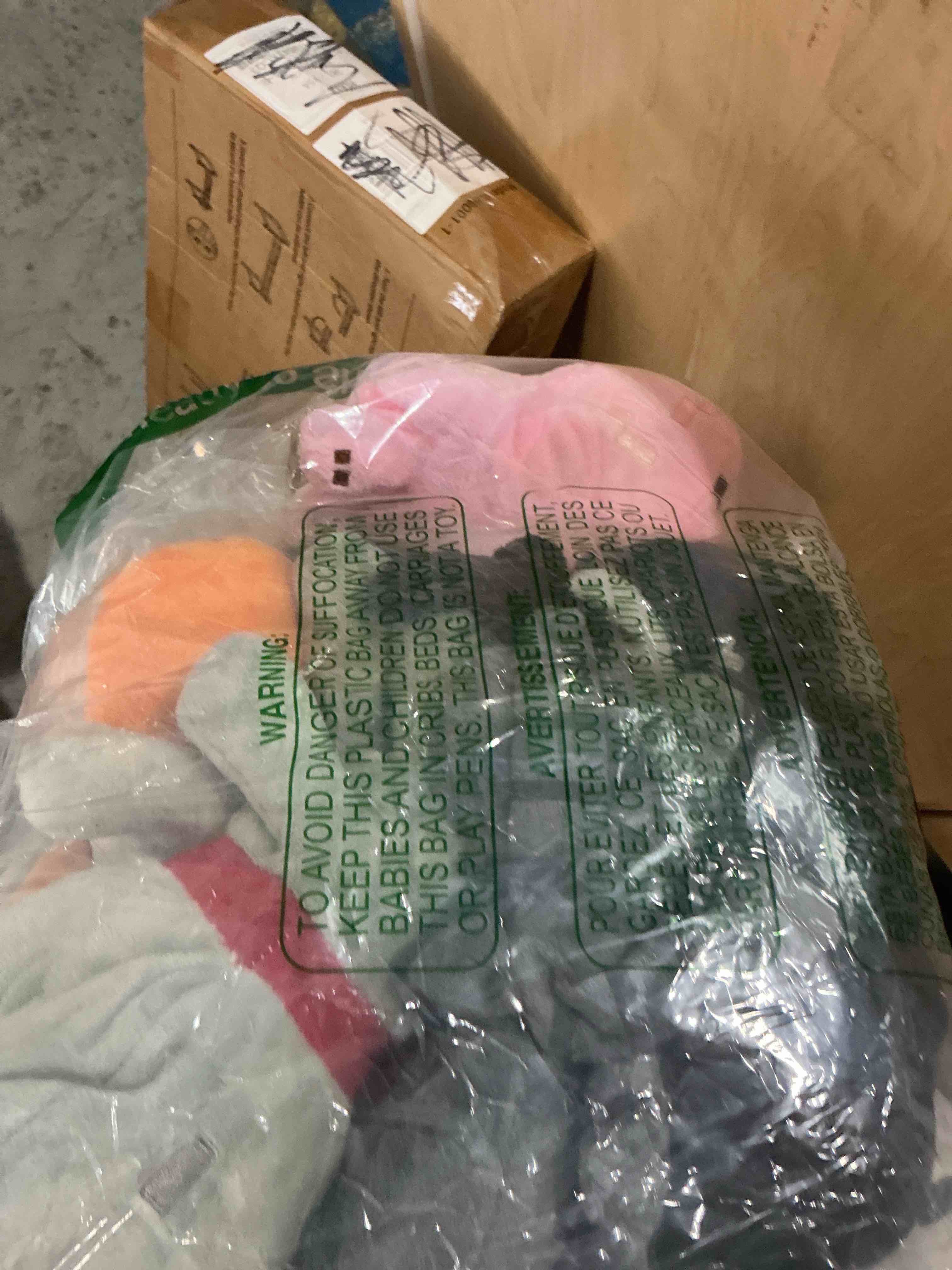 Condition photo showing New/Like New for xslwan snow golem plush, enderman plush, baby wolf, baby pig, spider, bat, skeleton shooter, squid stuffed animals toys?great gift for children and fans.