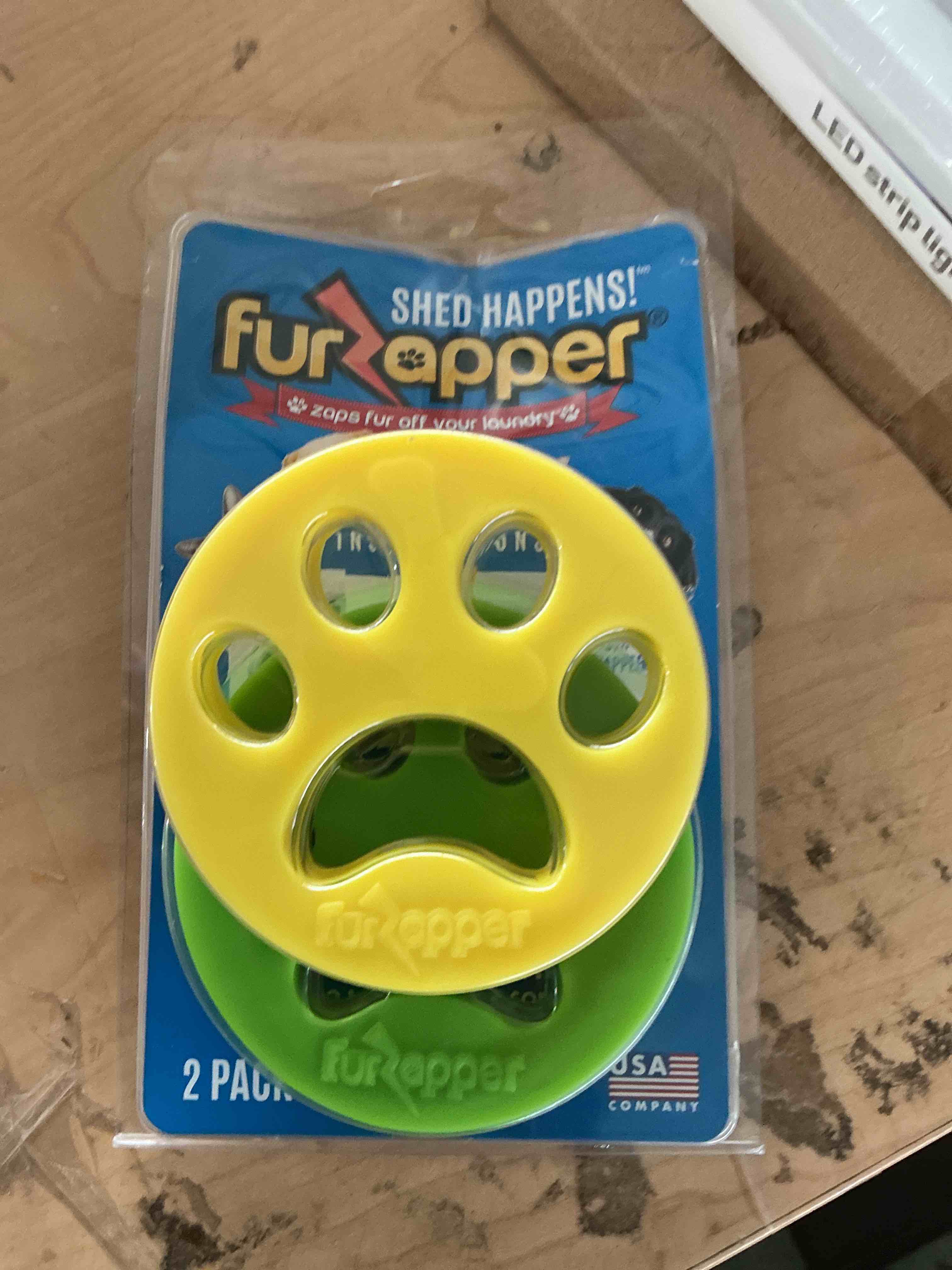 Condition photo showing New/Like New for furzapper assorted all pets hair lifter 2 pk