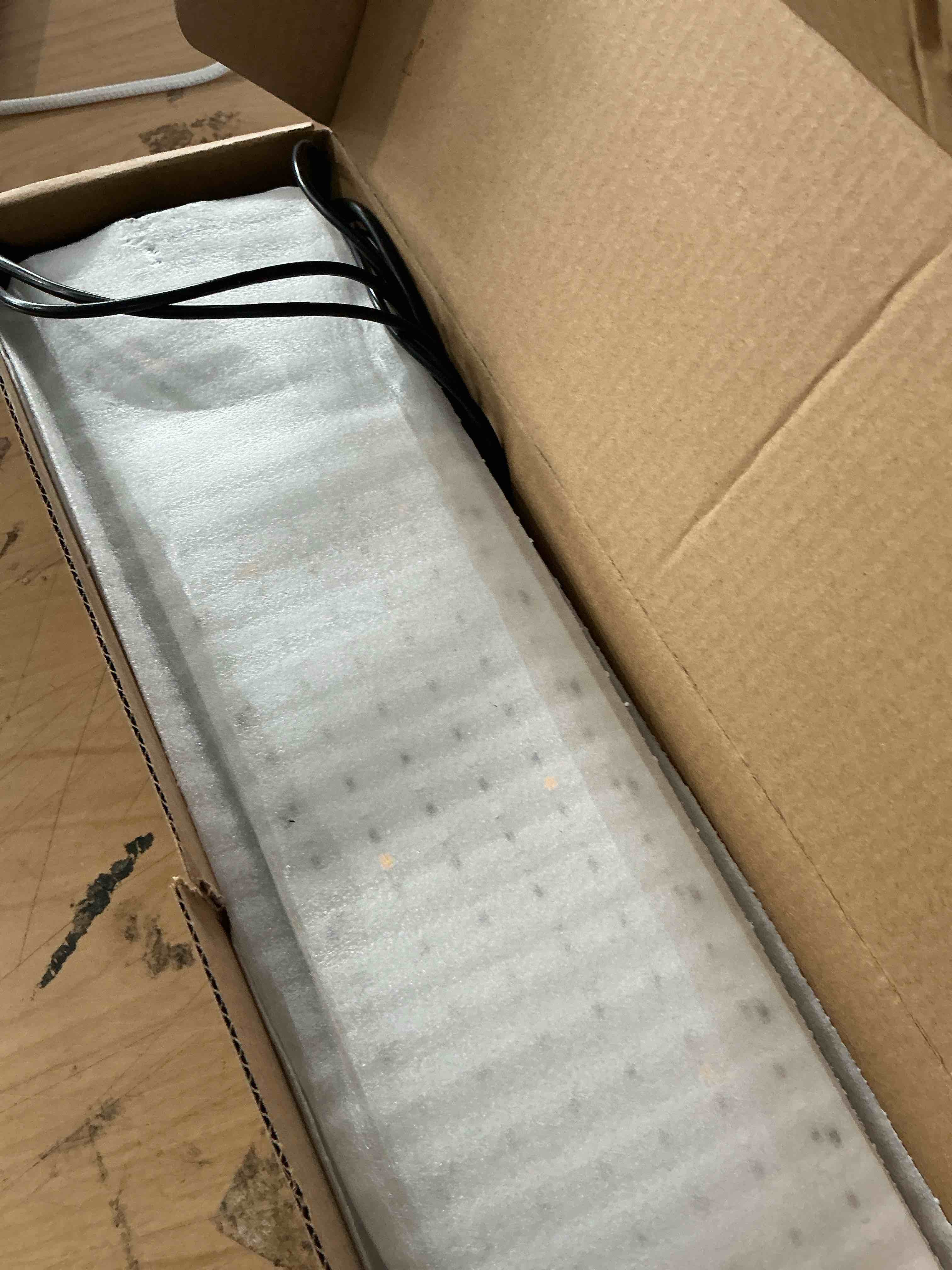 Condition photo showing Good Condition for lbw plant grow light, 810 leds full spectrum plant lights for indoor growing, ultra-thin panel grow lamp for under cabinet plant?4/8/12h timer, 3 lighting modes, 10 dimmable levels, 6 packs