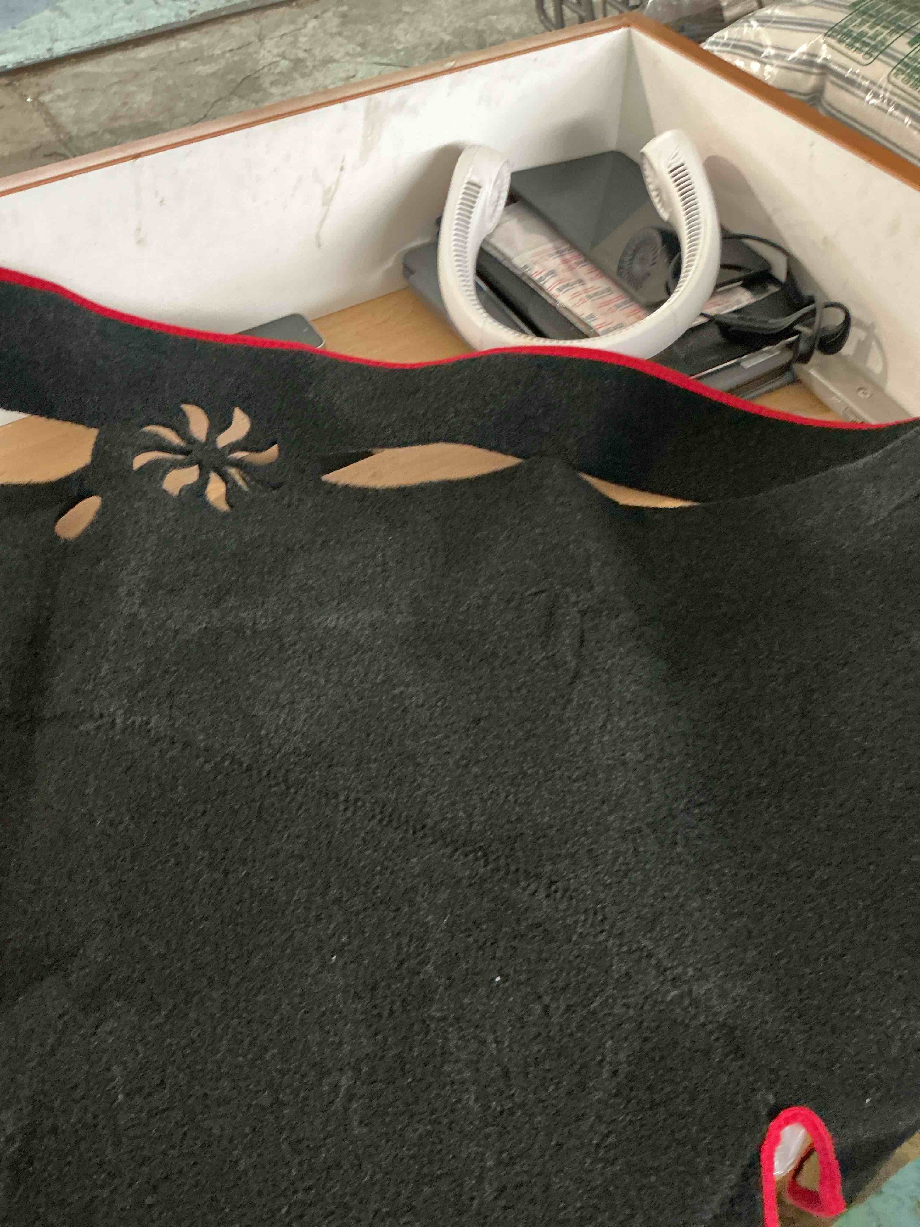 Condition photo showing New/Like New for car dashboard dash mat cover sun shade carpet pad polyester flannel suede for jeep grand cherokee wk2 2011~2019 2012