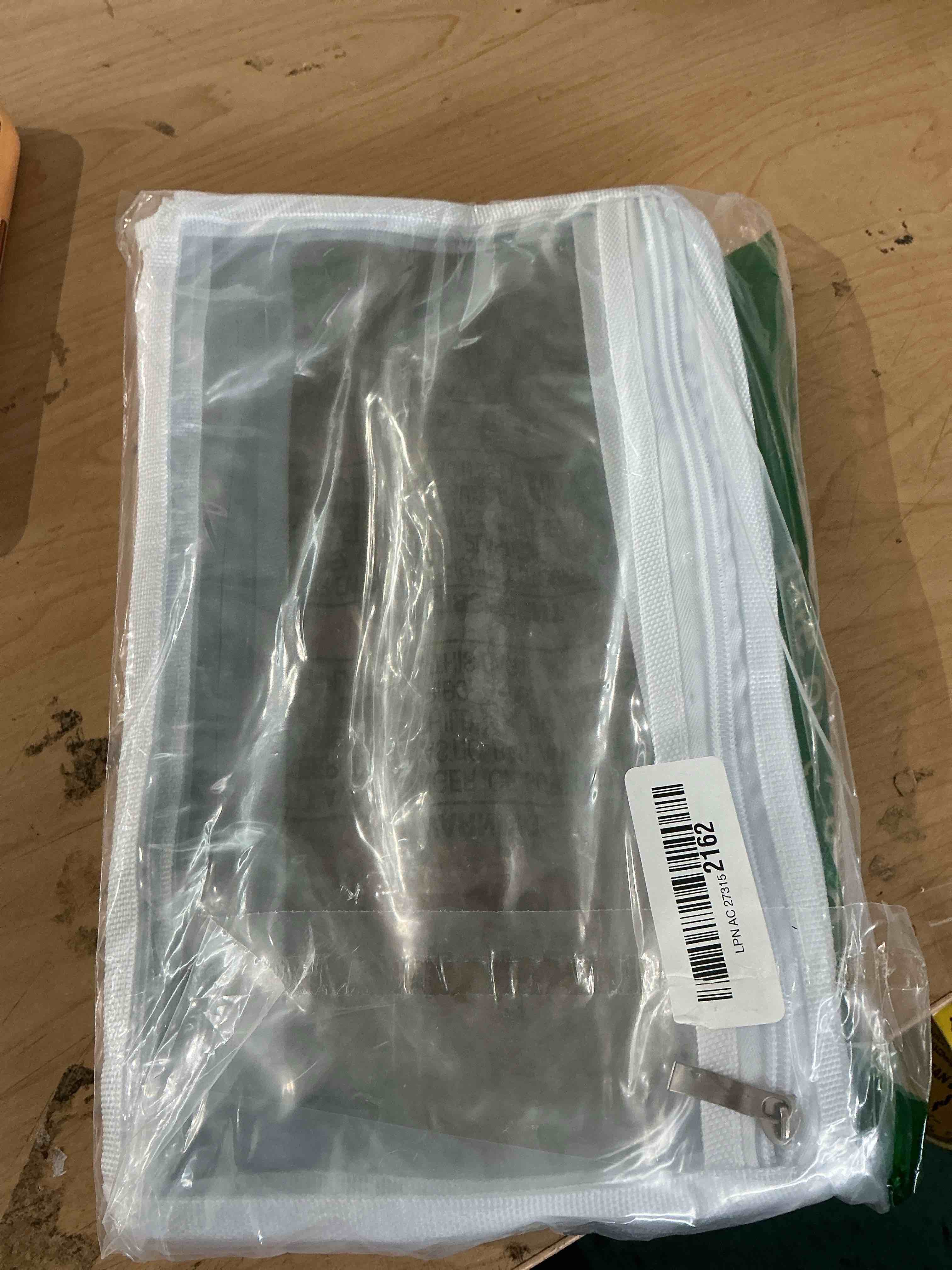 Condition photo showing New/Like New for chengu 9 pack clear zipper pouches waterproof pvc organizer, white side