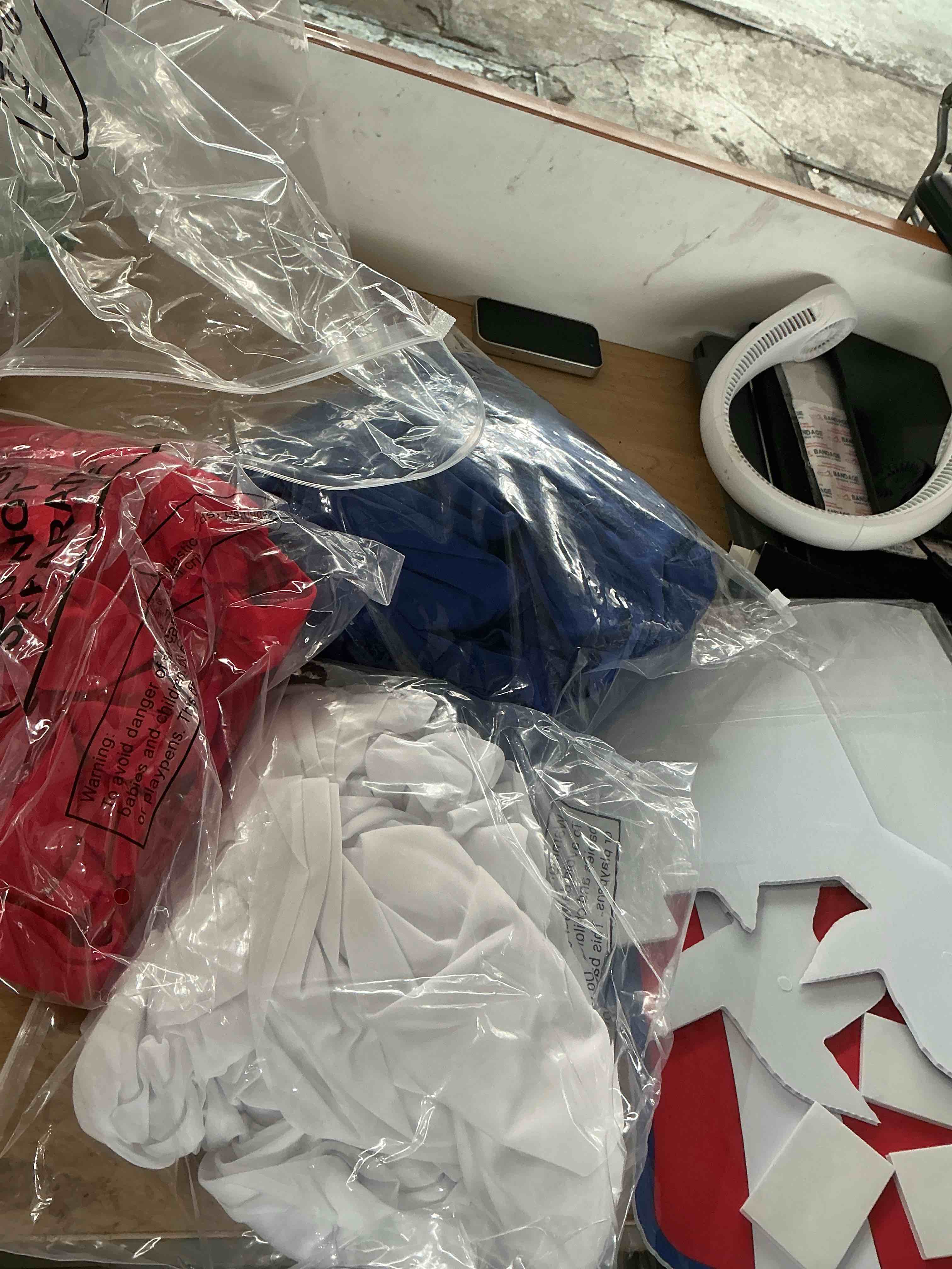 Condition photo showing New/Like New for independence day arch backdrop covers set of 3