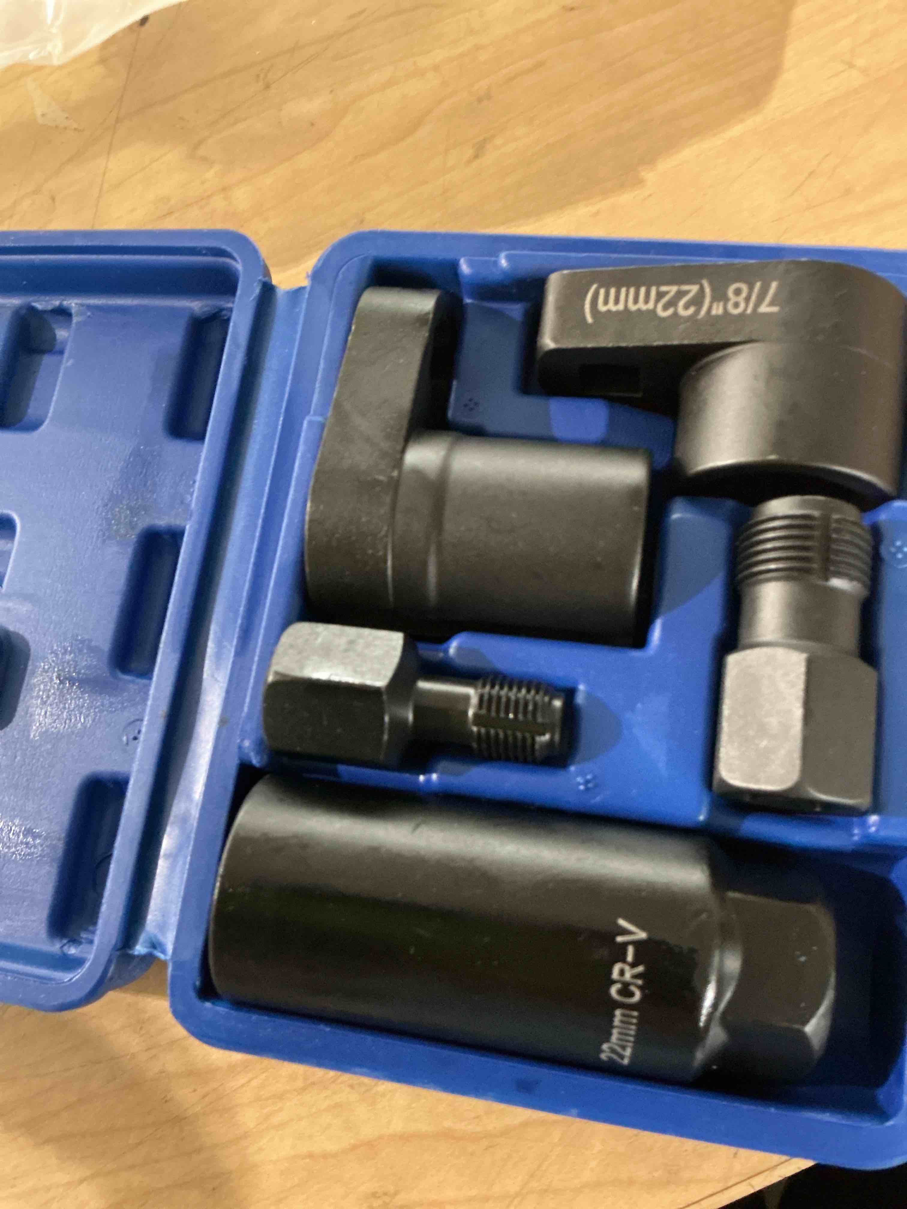 Condition photo showing New/Like New for 5pcs o2 oxygen sensor socket set, 1/2 & 3/8 in drive, 7/8 in (22mm), premium removal tool with thread chasers & offset wrenches, heavy-duty automotive kit for easy installation & repair