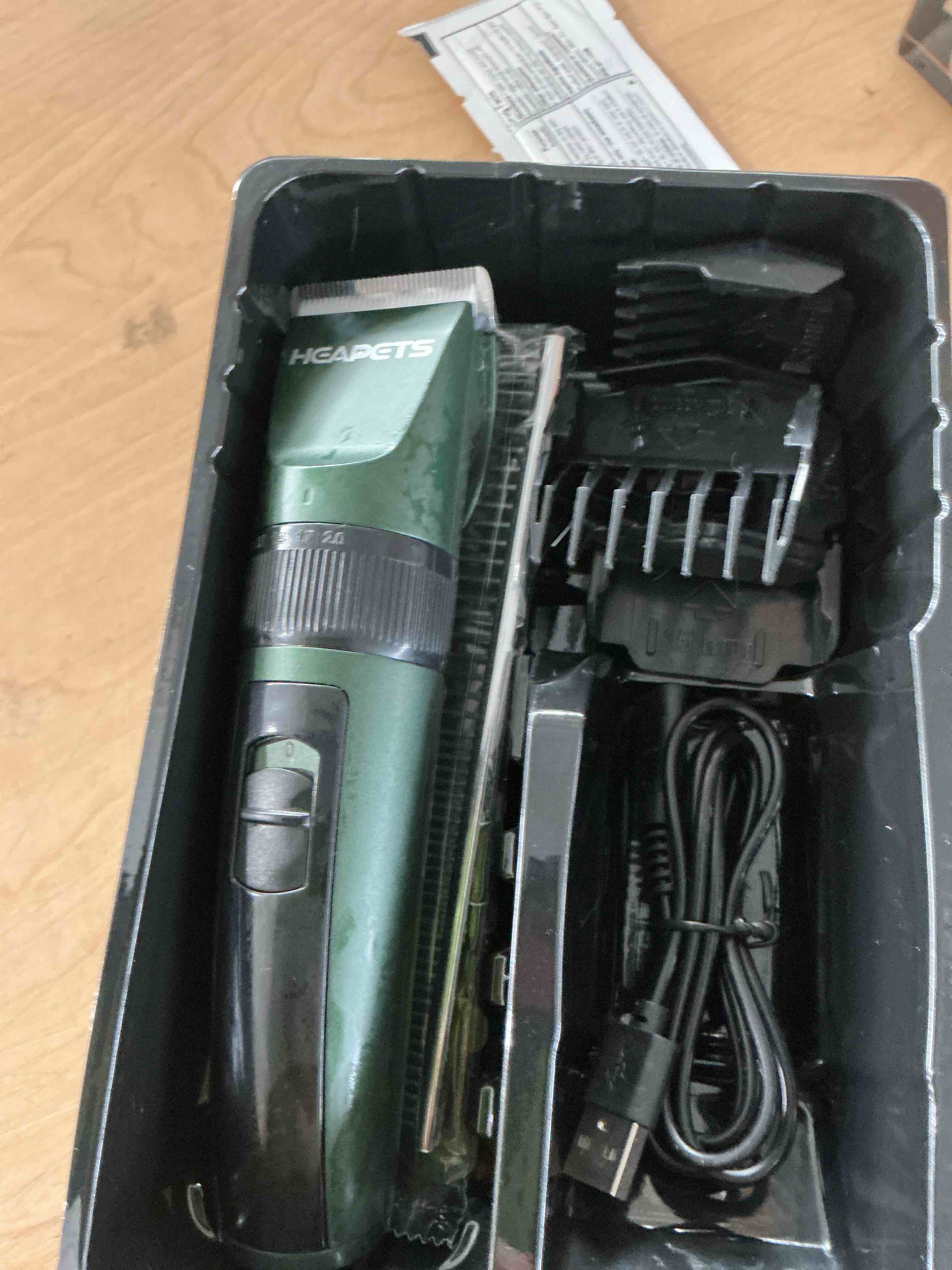 Condition photo showing New/Like New for heapets dog clippers for grooming, low noise, electric quiet, adjustable clipper comb, rechargeable cordless dog hair clippers for dogs cats pets, green scissors are missing