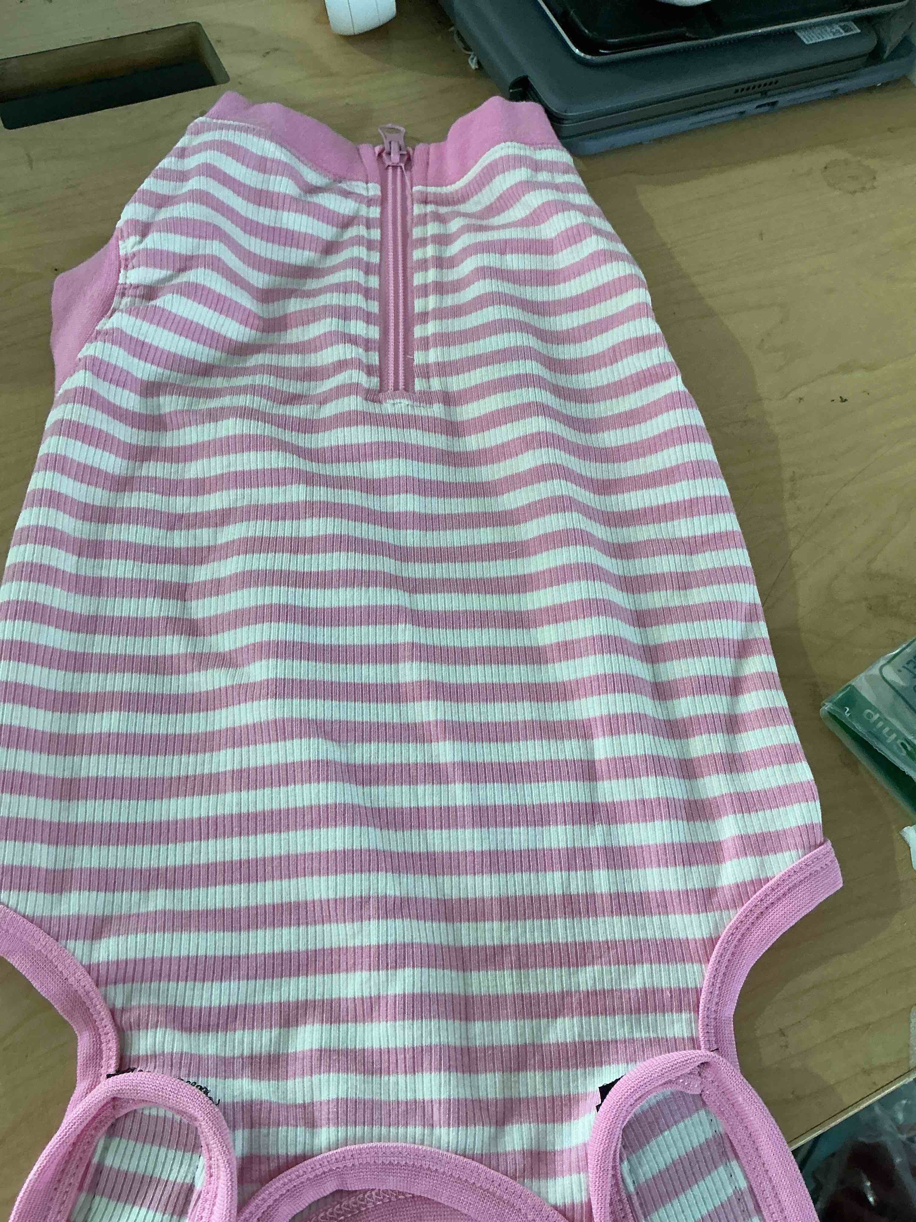 Condition photo showing Good Condition for recovery suit for dogs,dog cone alternative zipper surgery suit female spay,soft dog surgery suit for anti licking,breathable surgical suit for dogs female spay